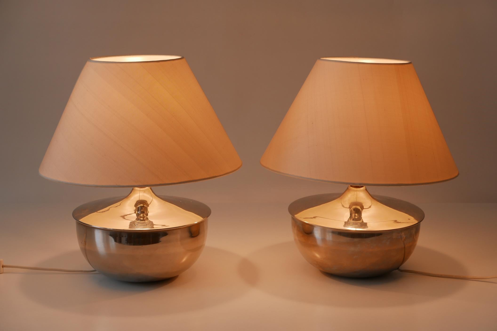 Set of Two Elegant Mid-Century Modern Table Lamps 1970s Germany 2