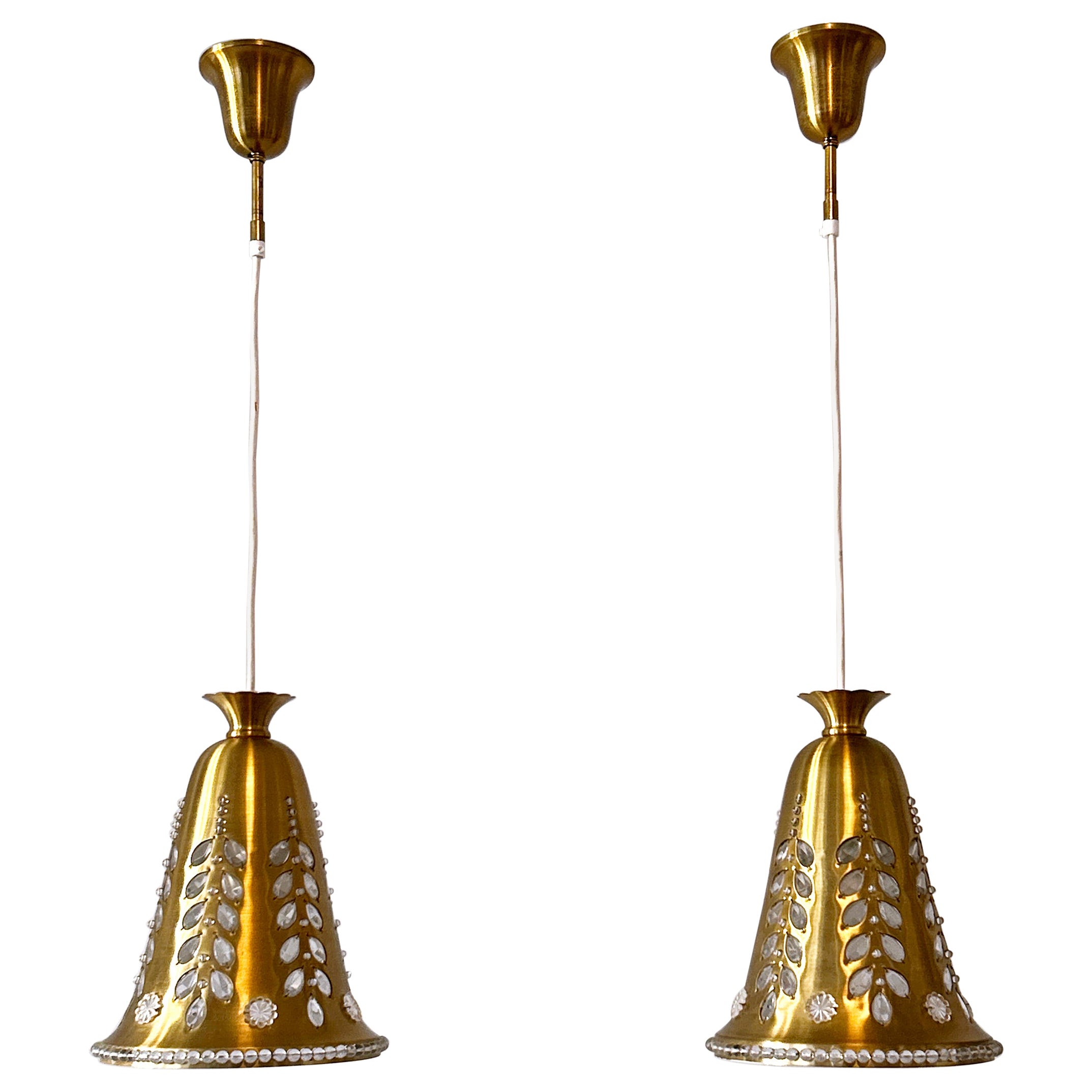 Set of Two Elegant Mid Century Pendant Lamps by Oswald Haerdtl for Lobmeyr 1950s