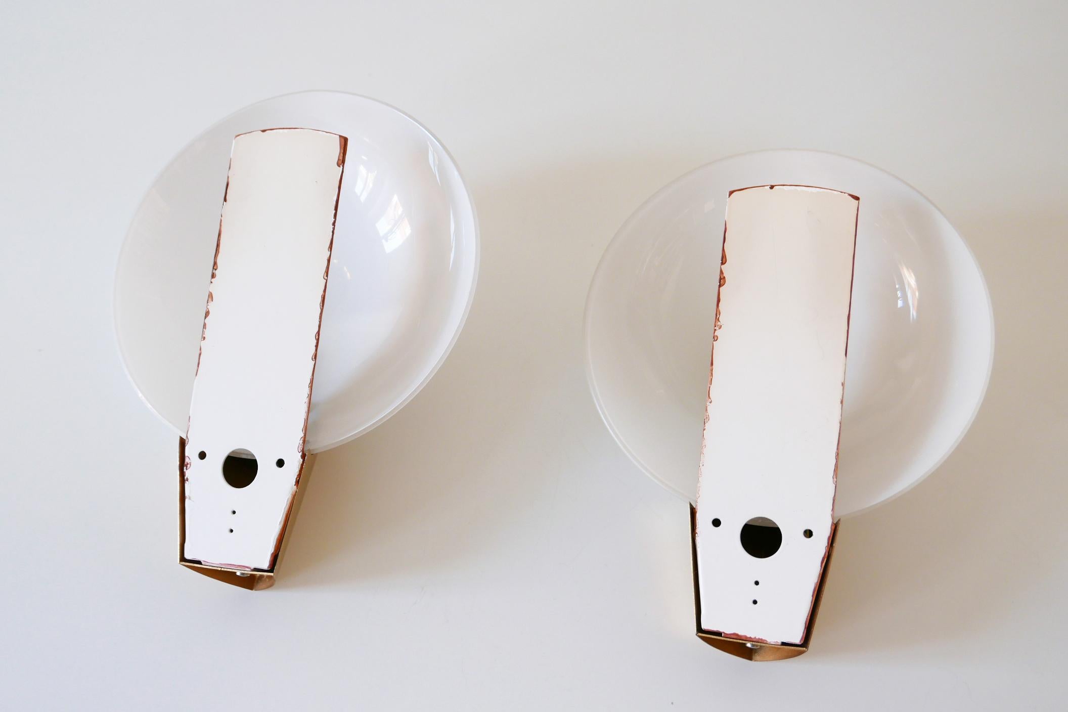 Set of Two Elegant Modernist Wall Lamps or Sconces by J.T. Kalmar, 1980s Austria For Sale 9