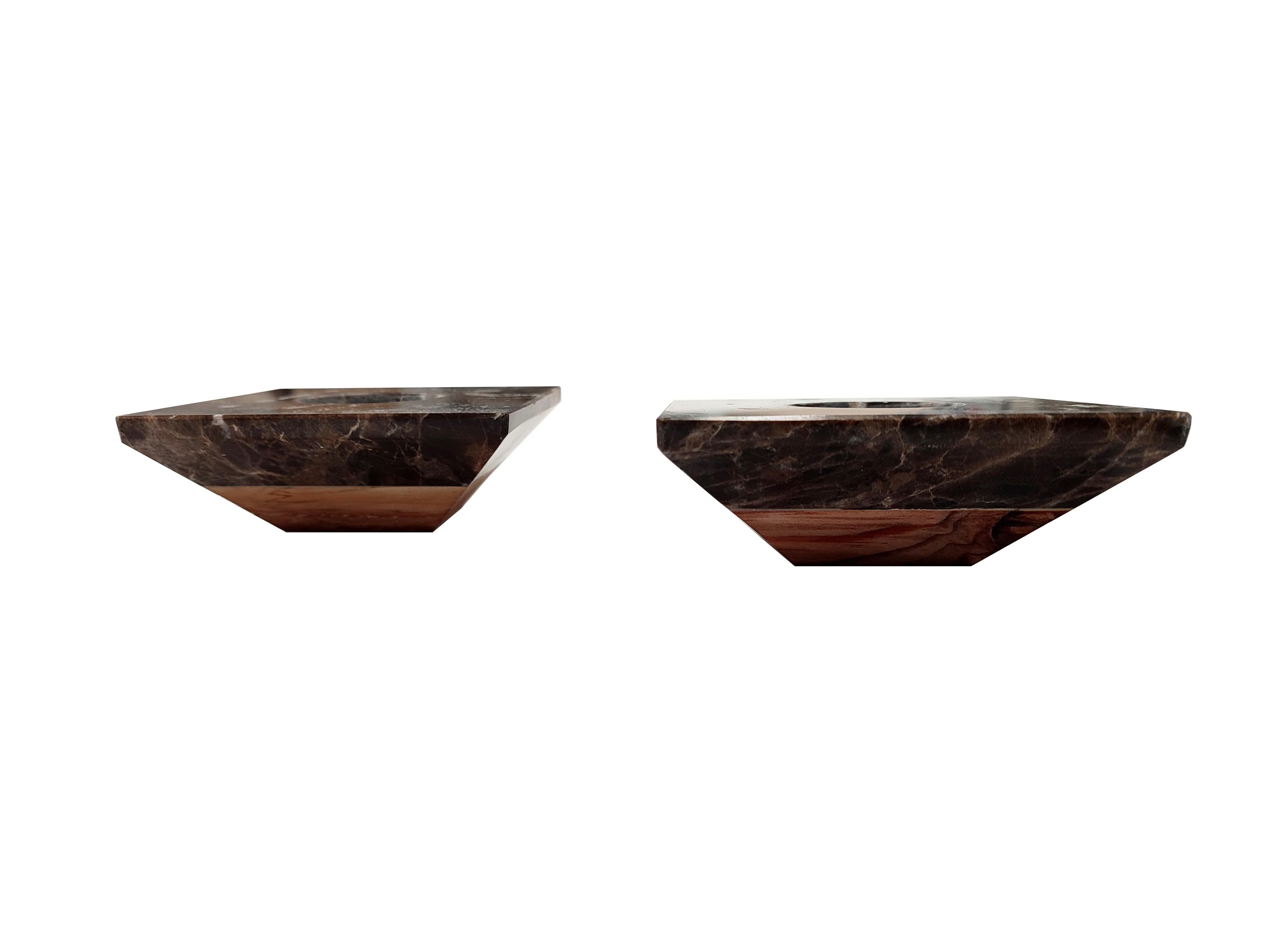 Set of Two Emperor Brown Marble Candle Holders Design Mother’s Day Gift Spain.
Set of two candle holders in marble elegant and contemporary design. A pair of candle holders with a modern design made of marble and wood. The structure of the candle