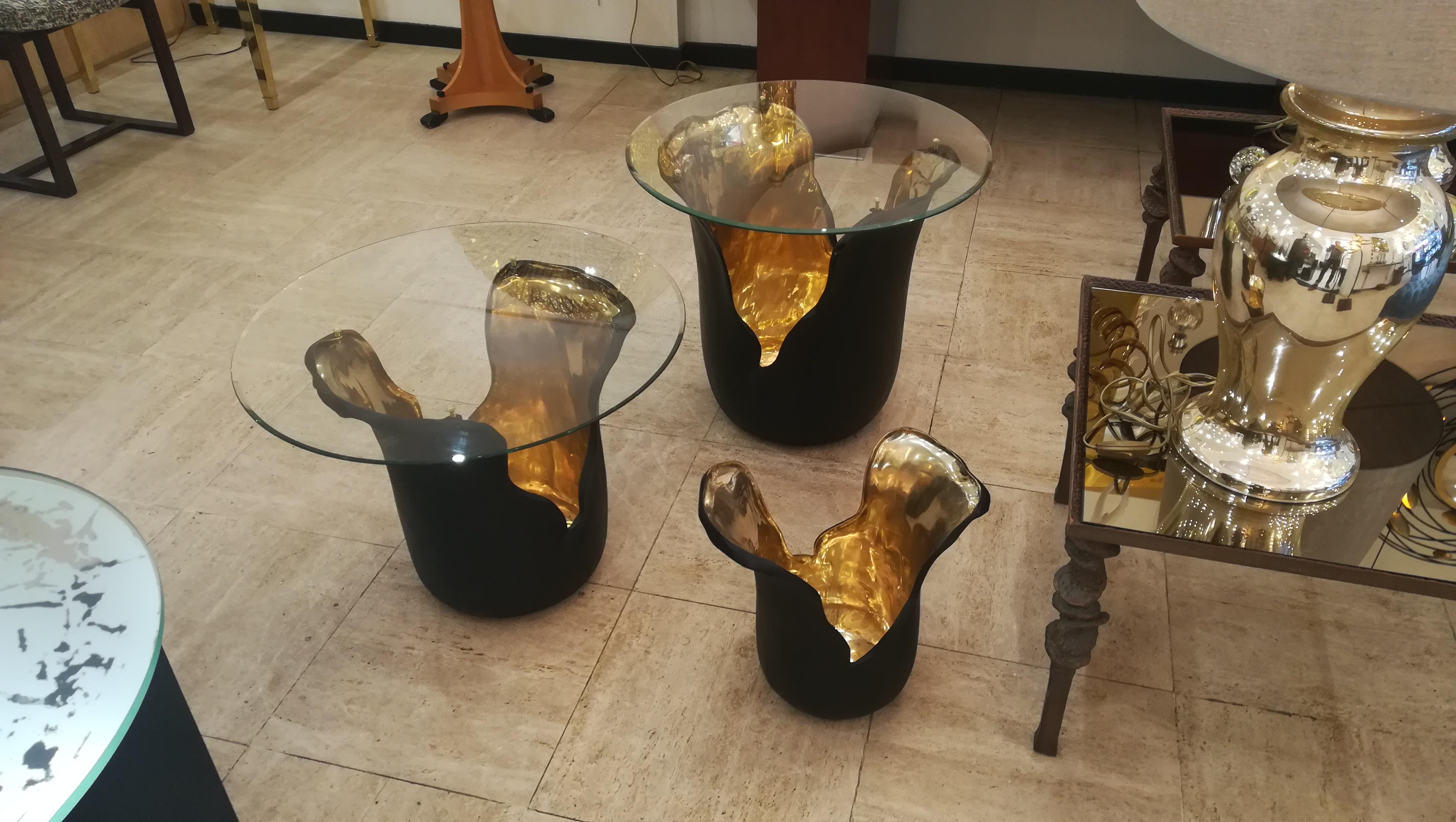 Set of Two End Tables and One Vase in Bronze In Excellent Condition In Saint-Ouen, FR