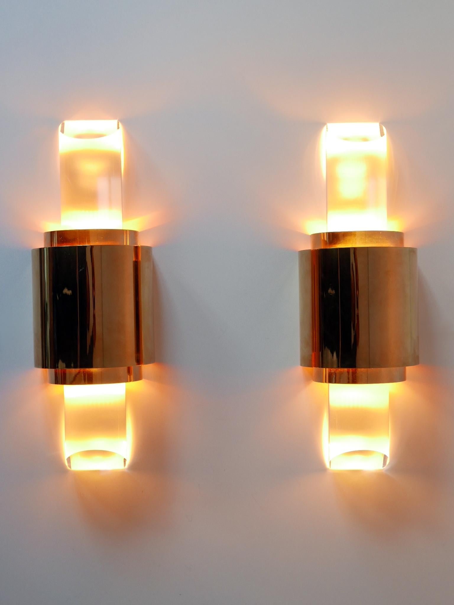 Set of Two Exceptional Gilt Brass & Lucite Sconces or Wall Lights Germany 1980s For Sale 12