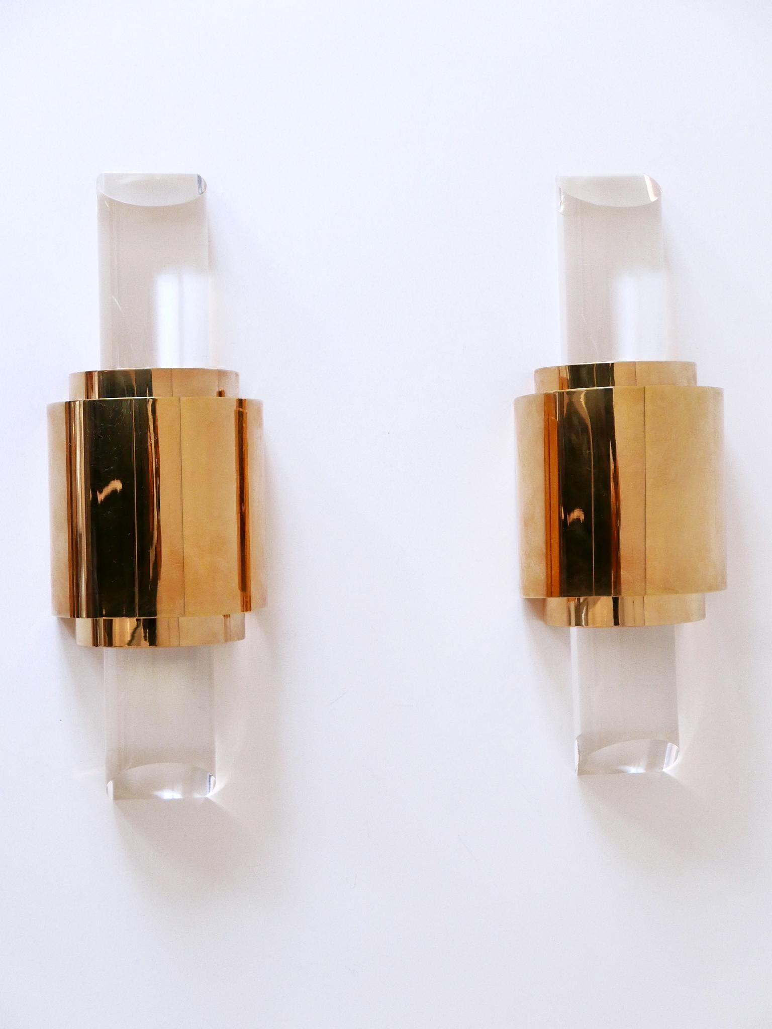 Mid-Century Modern Set of Two Exceptional Gilt Brass & Lucite Sconces or Wall Lights Germany 1980s For Sale