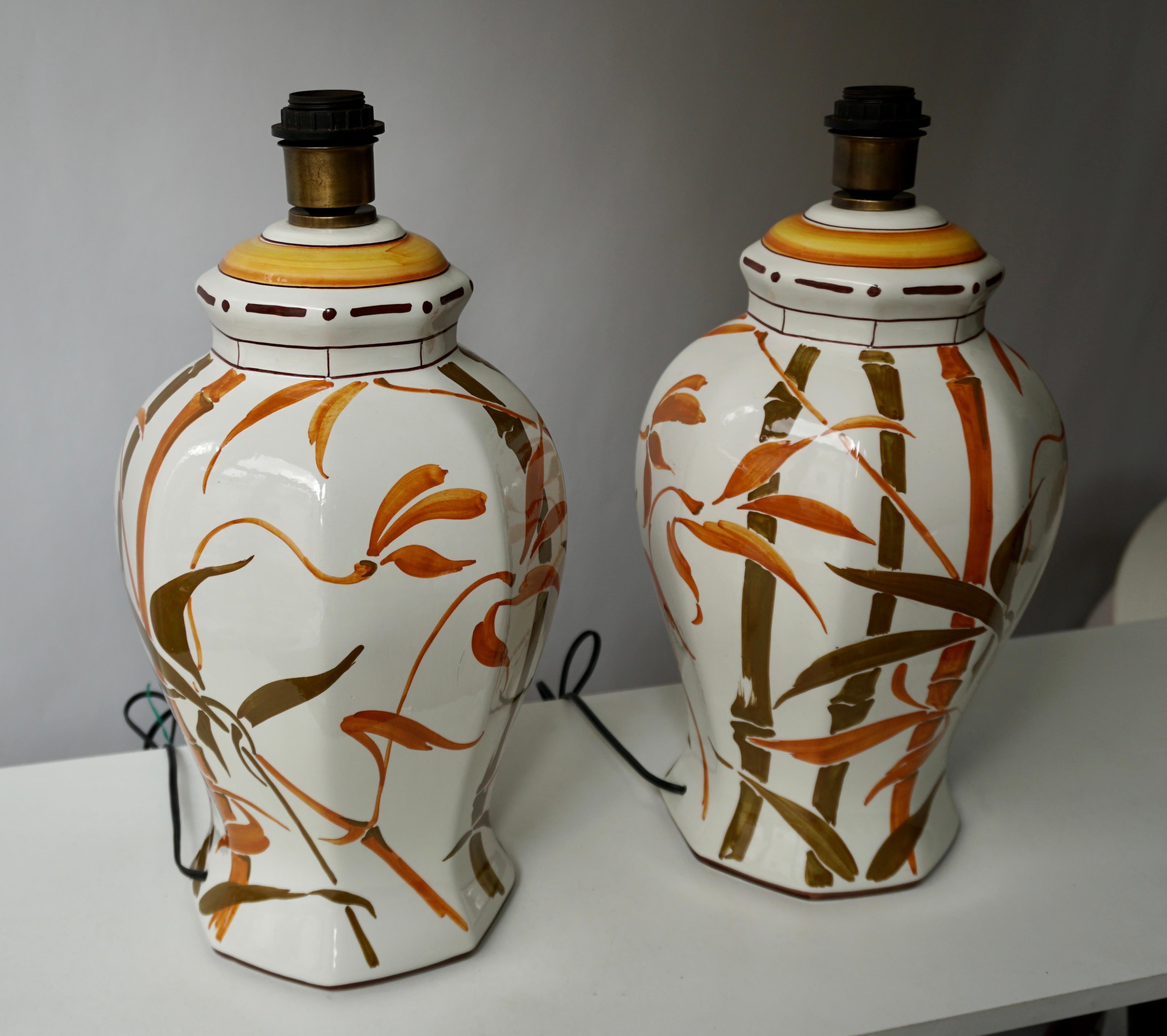 Céramique Ensemble de deux lampes de bureau exceptionnelles en céramique bambou et céramique de style mi-siècle moderne, Italie en vente