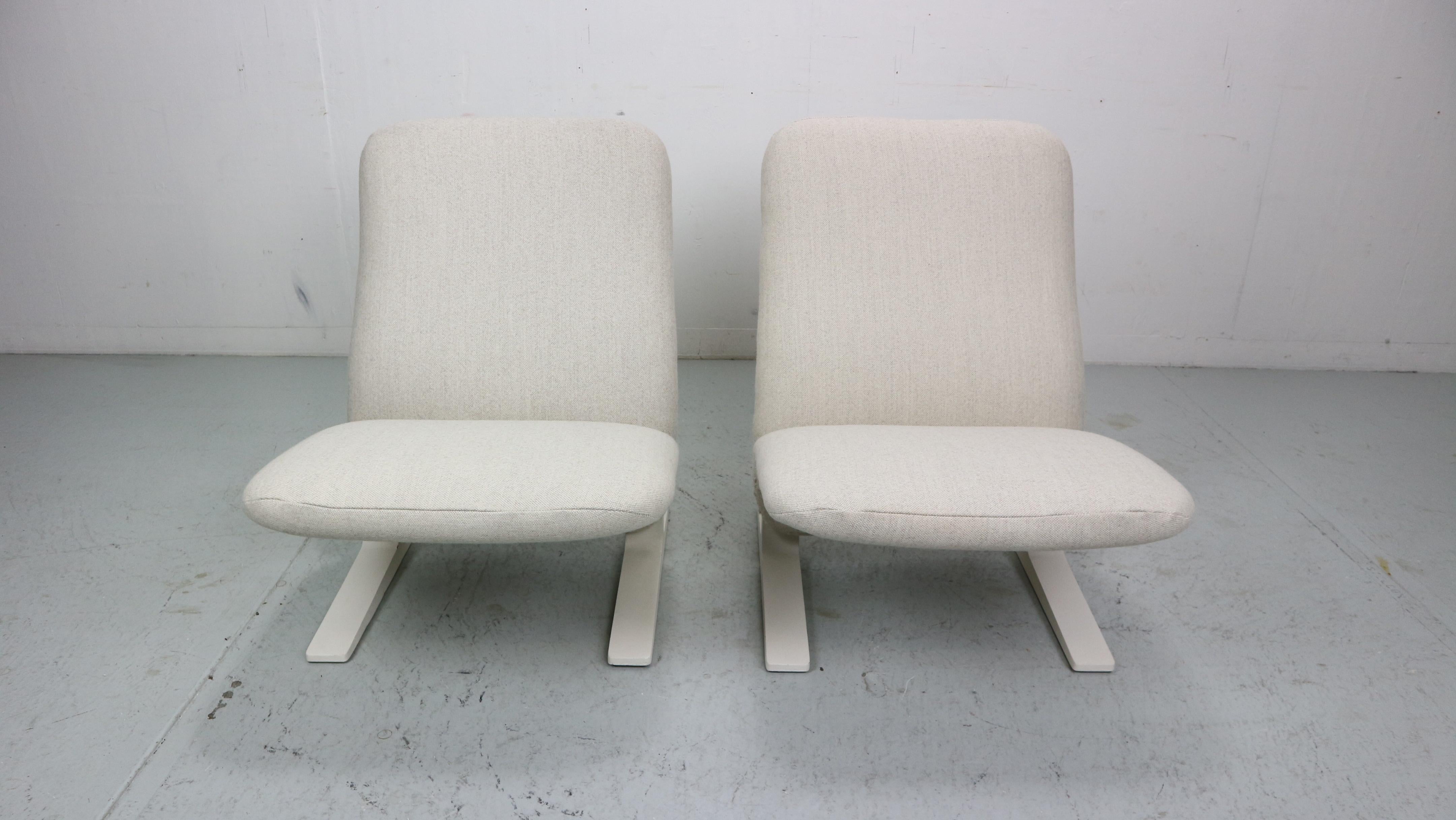 Dutch Set of two F780 Concorde Lounge Chairs by Pierre Paulin for Artifort, 1960s For Sale