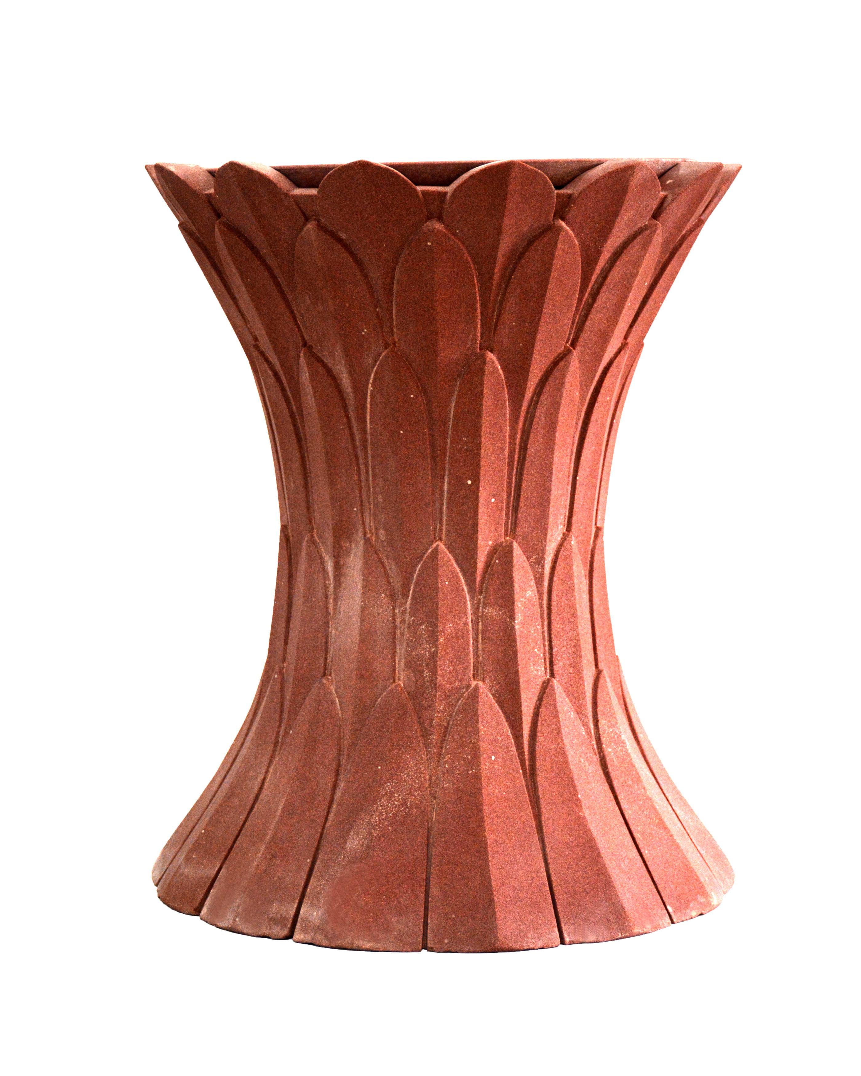 Hand-Carved Set of Two Feathers Side Tables in Agra Red Stone Handcrafted in India For Sale