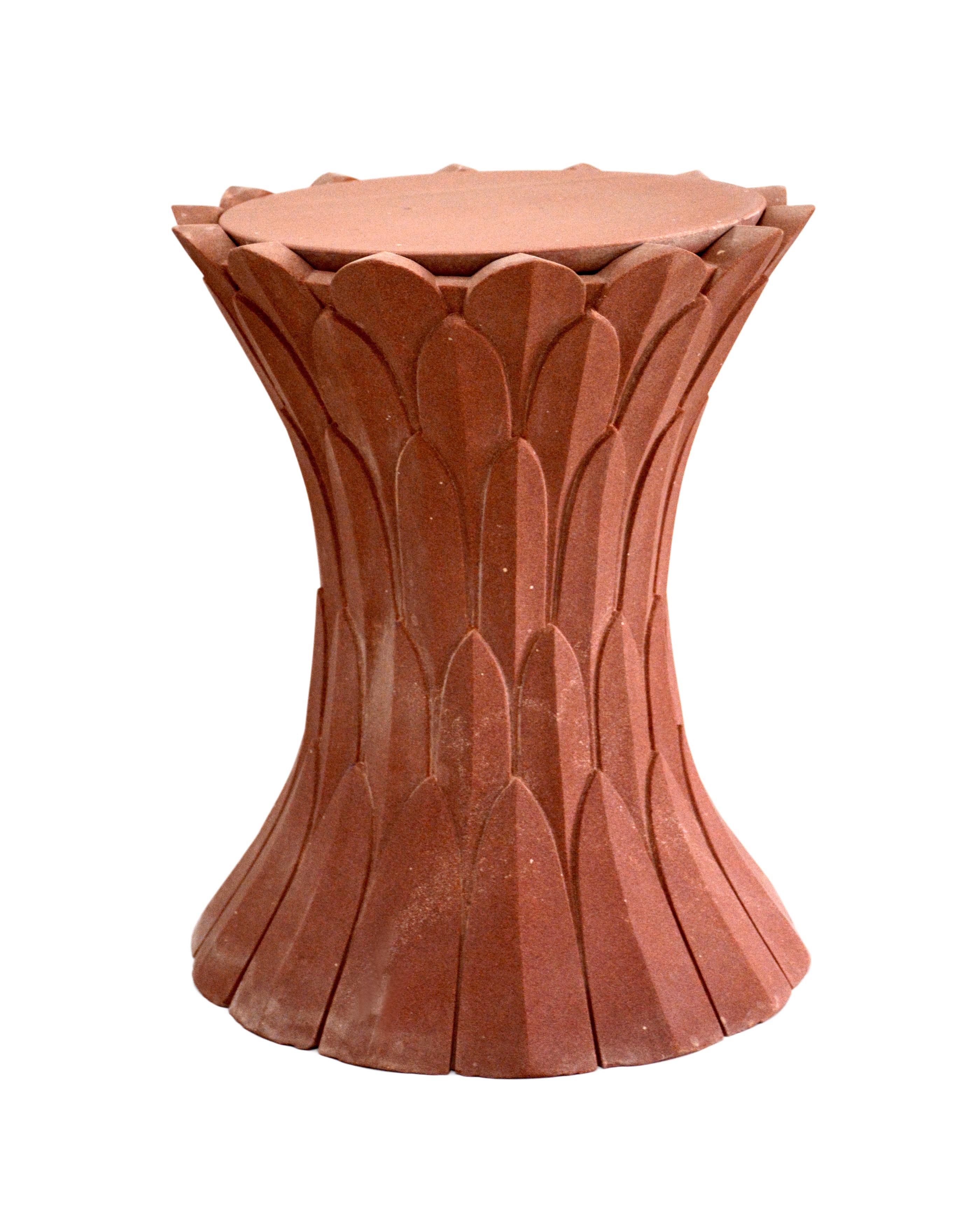 Contemporary Set of Two Feathers Side Tables in Agra Red Stone Handcrafted in India For Sale