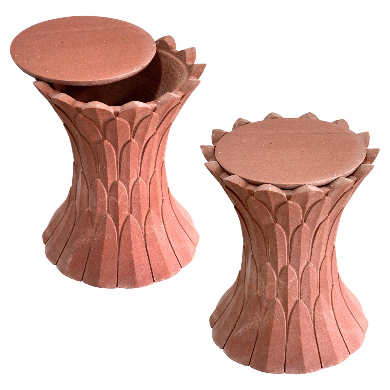 Set of Two Feathers Side Tables in Agra Red Stone Handcrafted in India For Sale