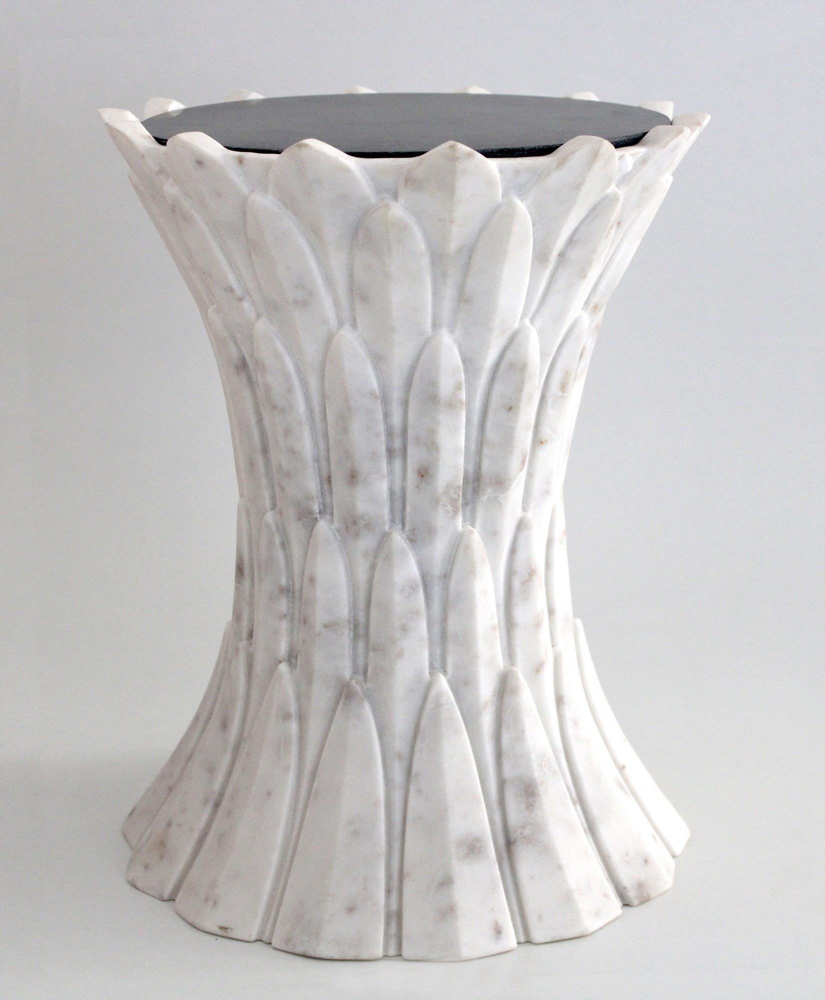 Indian Set of Two Feathers Side Tables in Agra White Marble Handcrafted in India For Sale