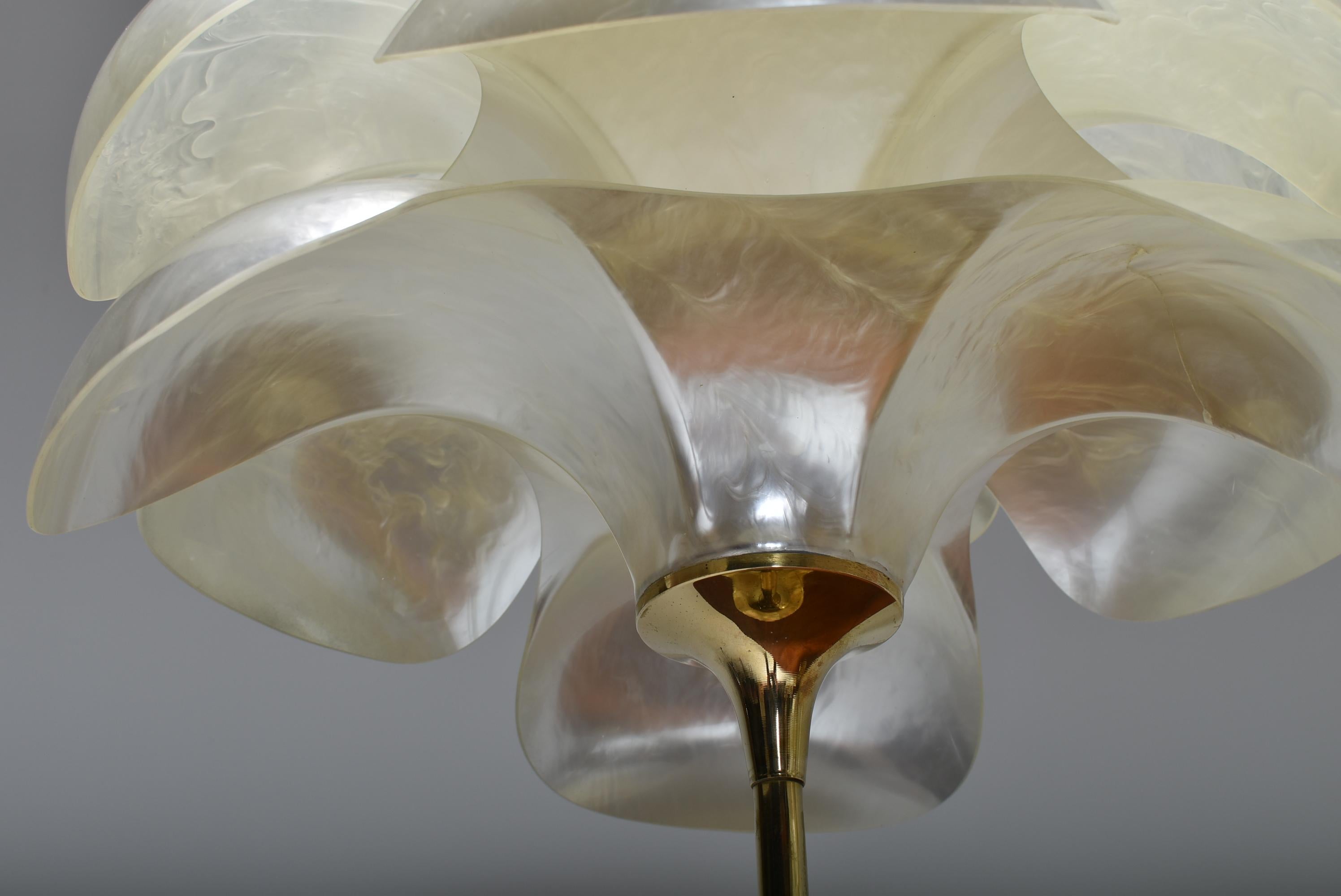 Set of Two Floral Lamps by Maison Rougier, 1970, Canada In Good Condition In Le Grand-Saconnex, CH