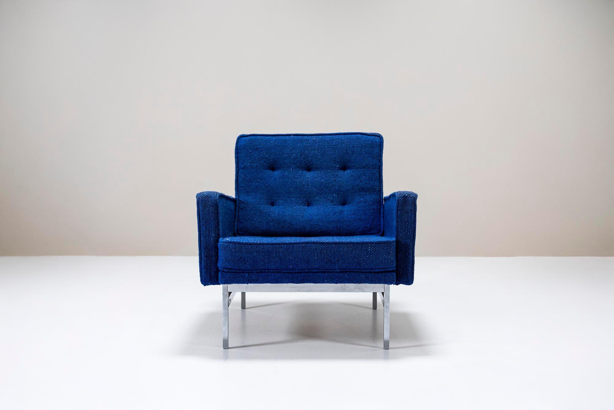 Ensemble de deux fauteuils Florence Knoll en tapisserie bleue d'origine, États-Unis, années 1950 en vente 1