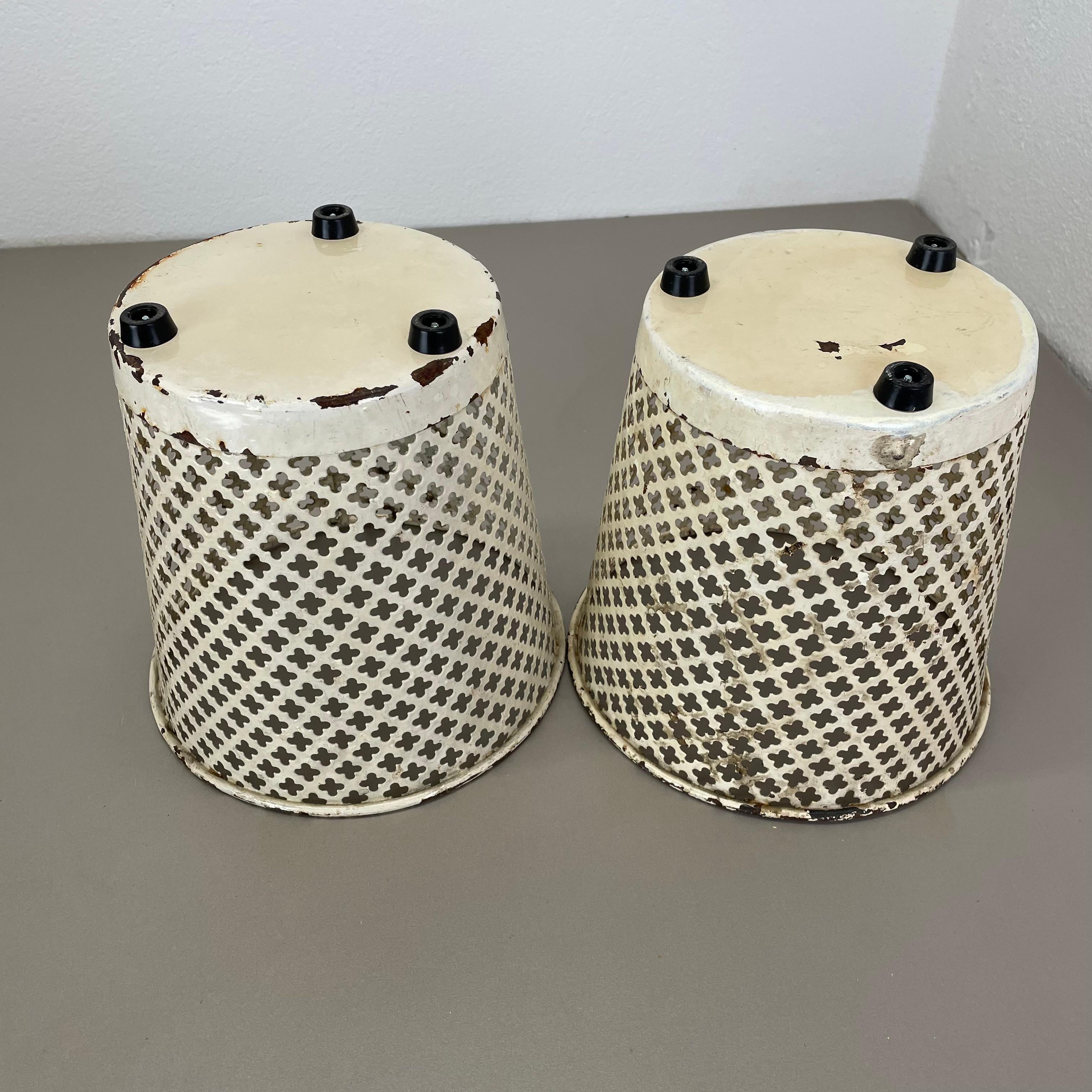Set di due vasi porta piante di Mathieu Mategot Attr., Francia 1950 in vendita 11