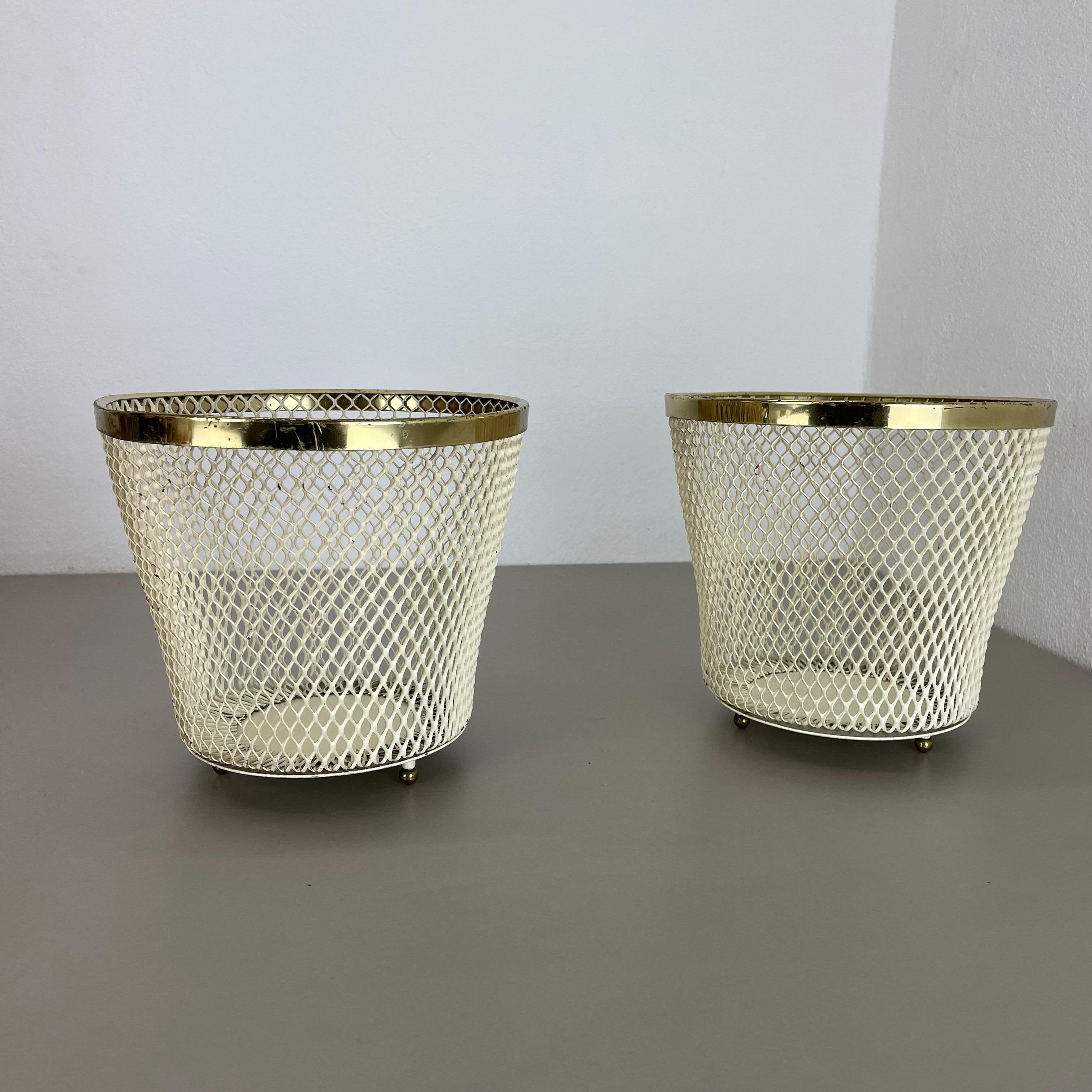 Set of Two Flower Pot Plant Stands Vases by Mathieu Mategot Attr., France, 1950 In Good Condition For Sale In Kirchlengern, DE