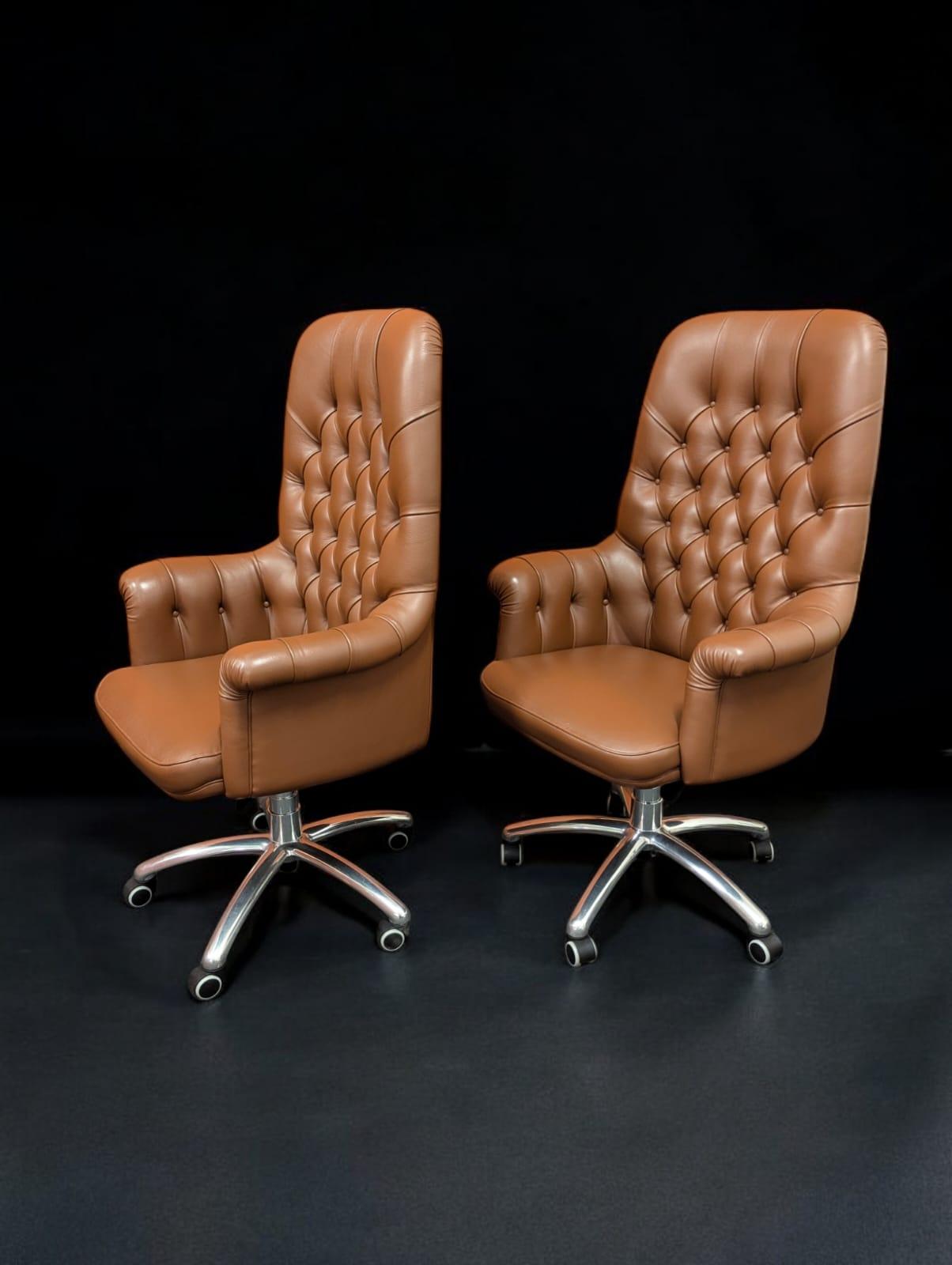 Set di due poltrone Frau, modello Oxford President, Italia 2014 3
