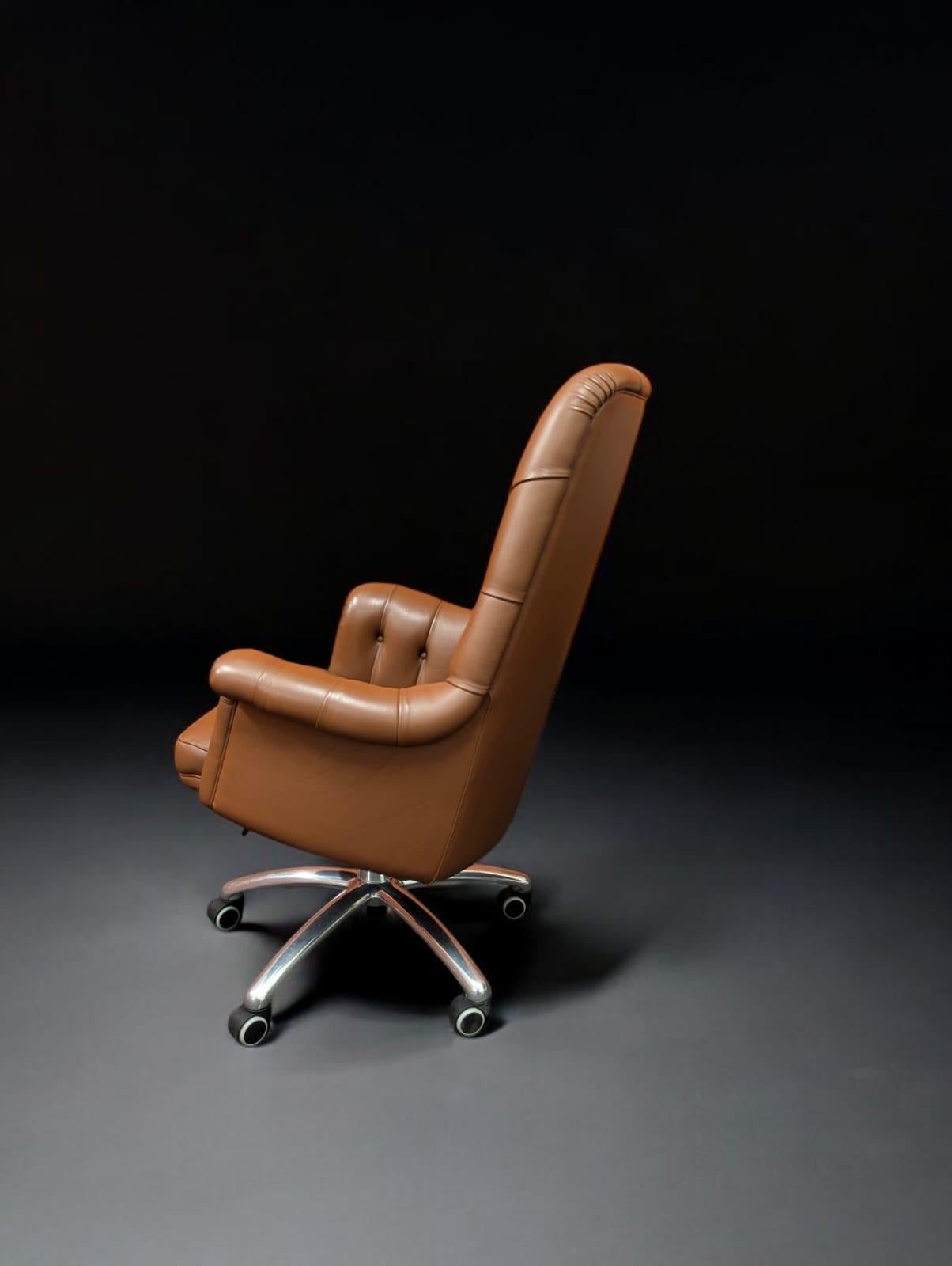 Set di due poltrone Frau, modello Oxford President, Italia 2014 5