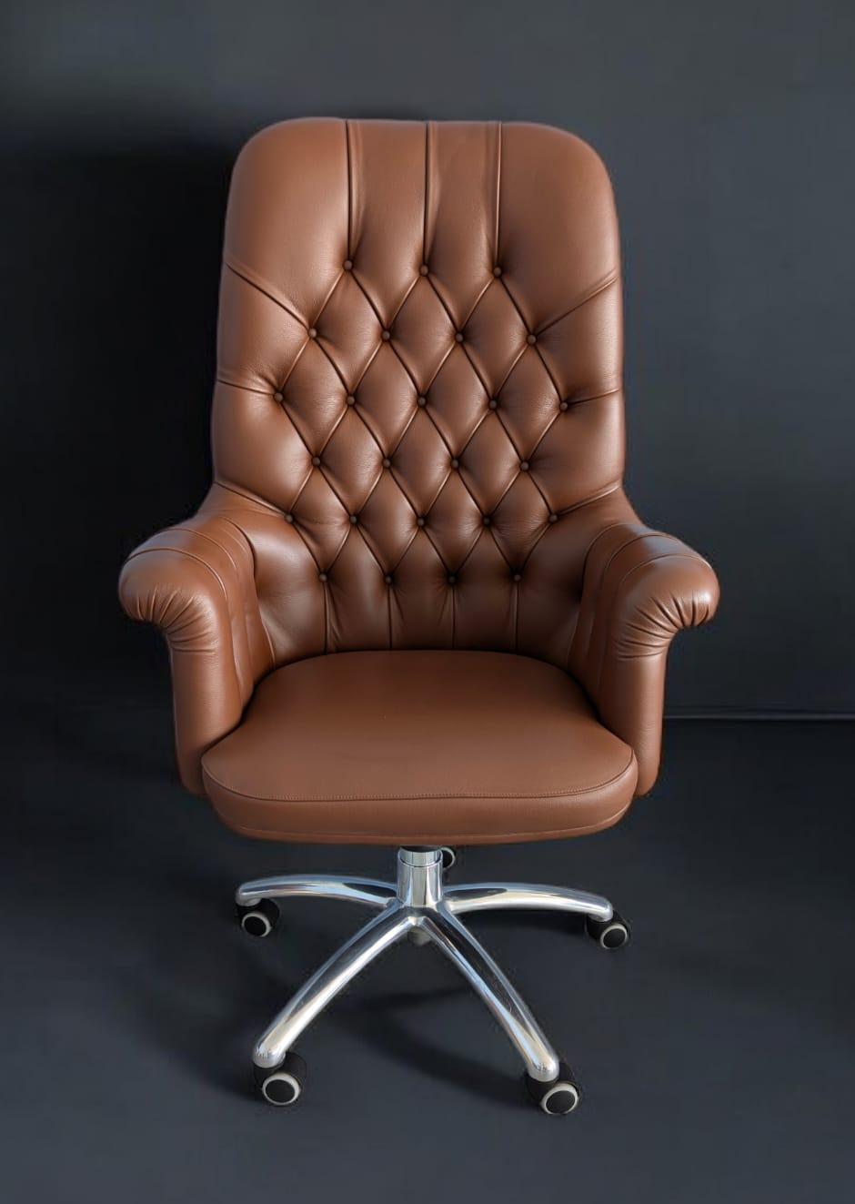 Acciaio inossidabile Set di due poltrone Frau, modello Oxford President, Italia 2014