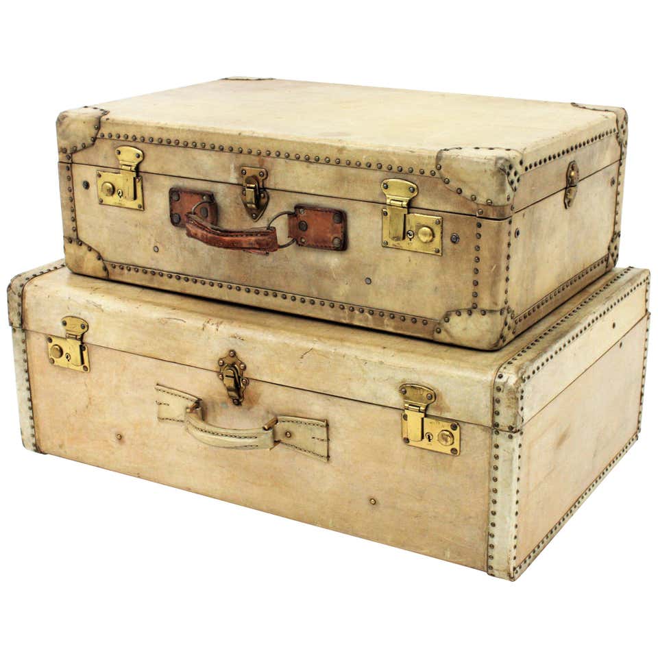 Two Vintage Suitcases 2 For Sale on 1stDibs