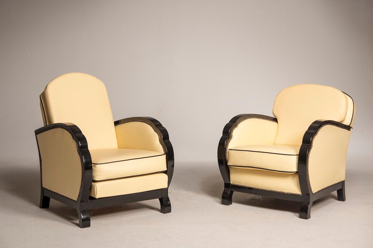 Set of Two French Art Deco Armchairs Art Decó en venta