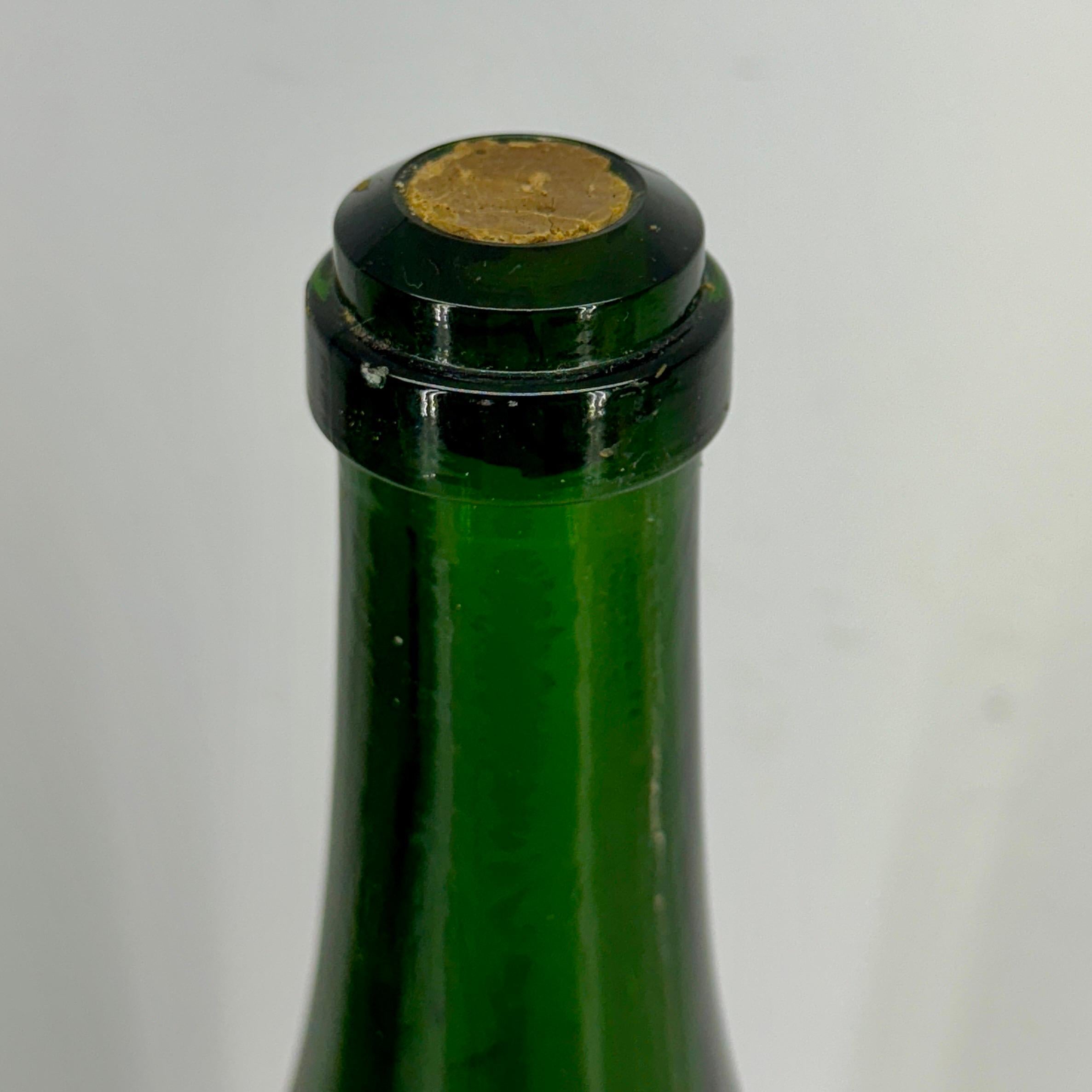 Set of Two French Giant Champagne Wine Bottles, Gordon Rouge and Chauvenet In Good Condition For Sale In Haddonfield, NJ