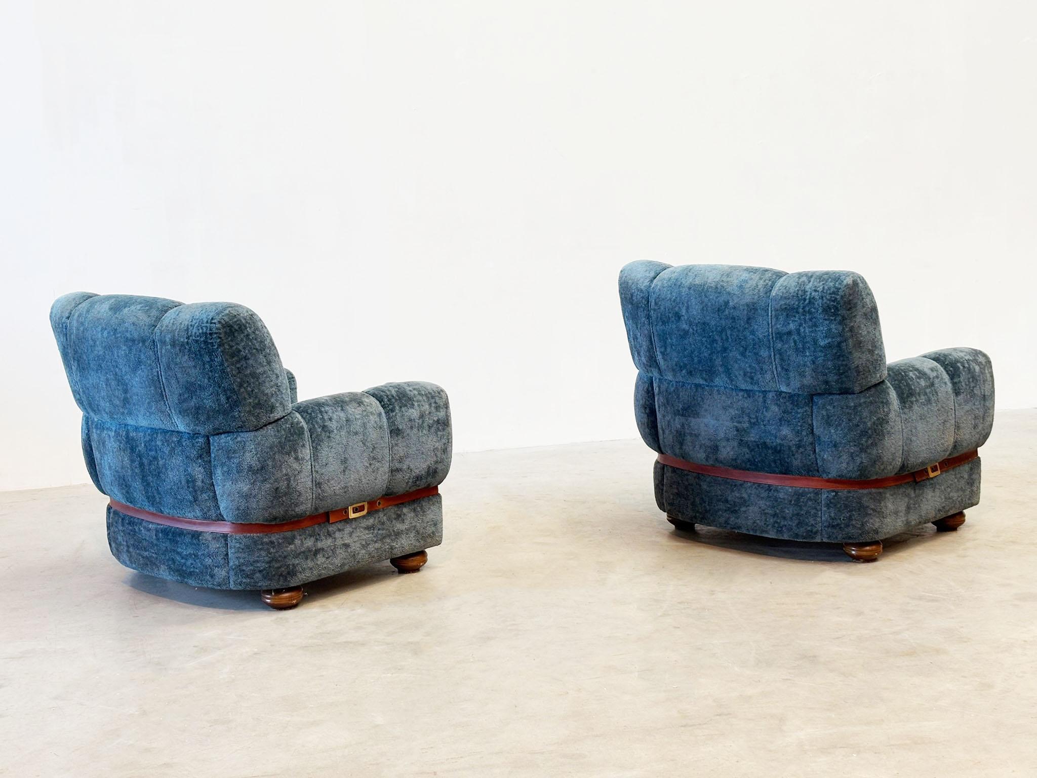 Set aus zwei französischen Loungesesseln (Französisch) im Angebot