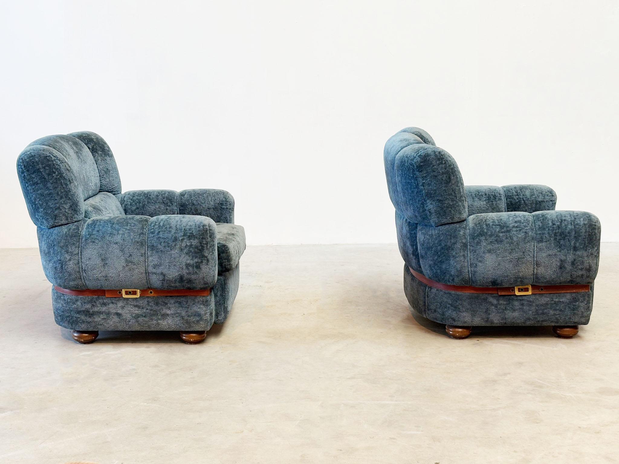 Set aus zwei französischen Loungesesseln (Ende des 20. Jahrhunderts) im Angebot