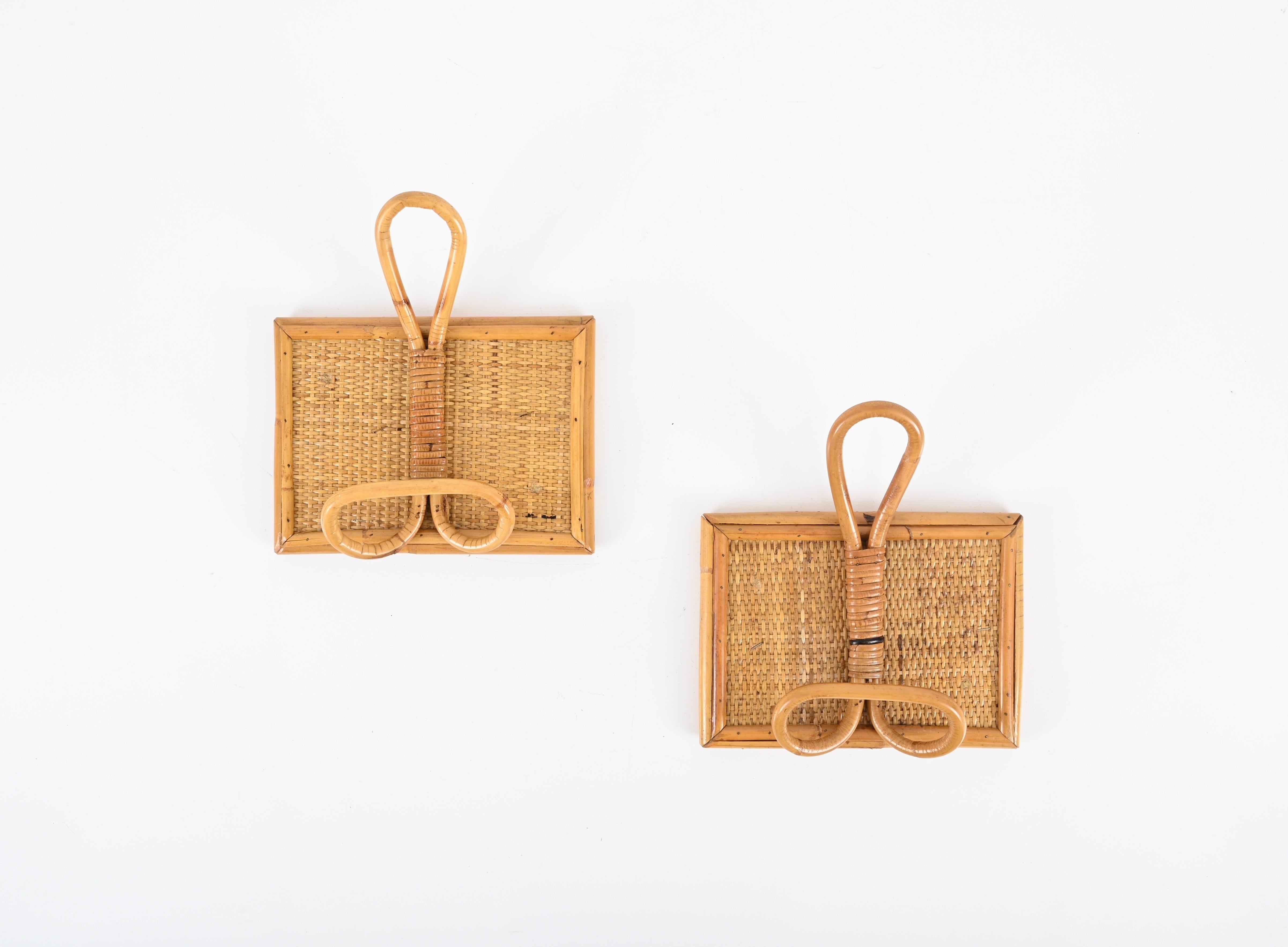 Mid-Century Modern Set of Two French Riviera Coat Hooks in Rattan and Bamboo, Italy 1960s