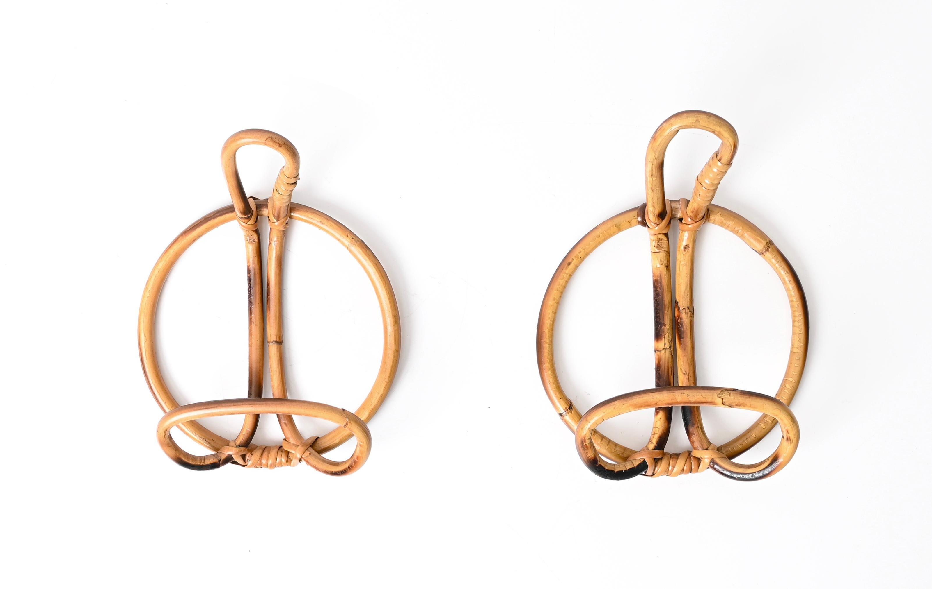 Mid-Century Modern Set of Two French Riviera Round Coat Hooks in Rattan and Wicker, Italy 1960s