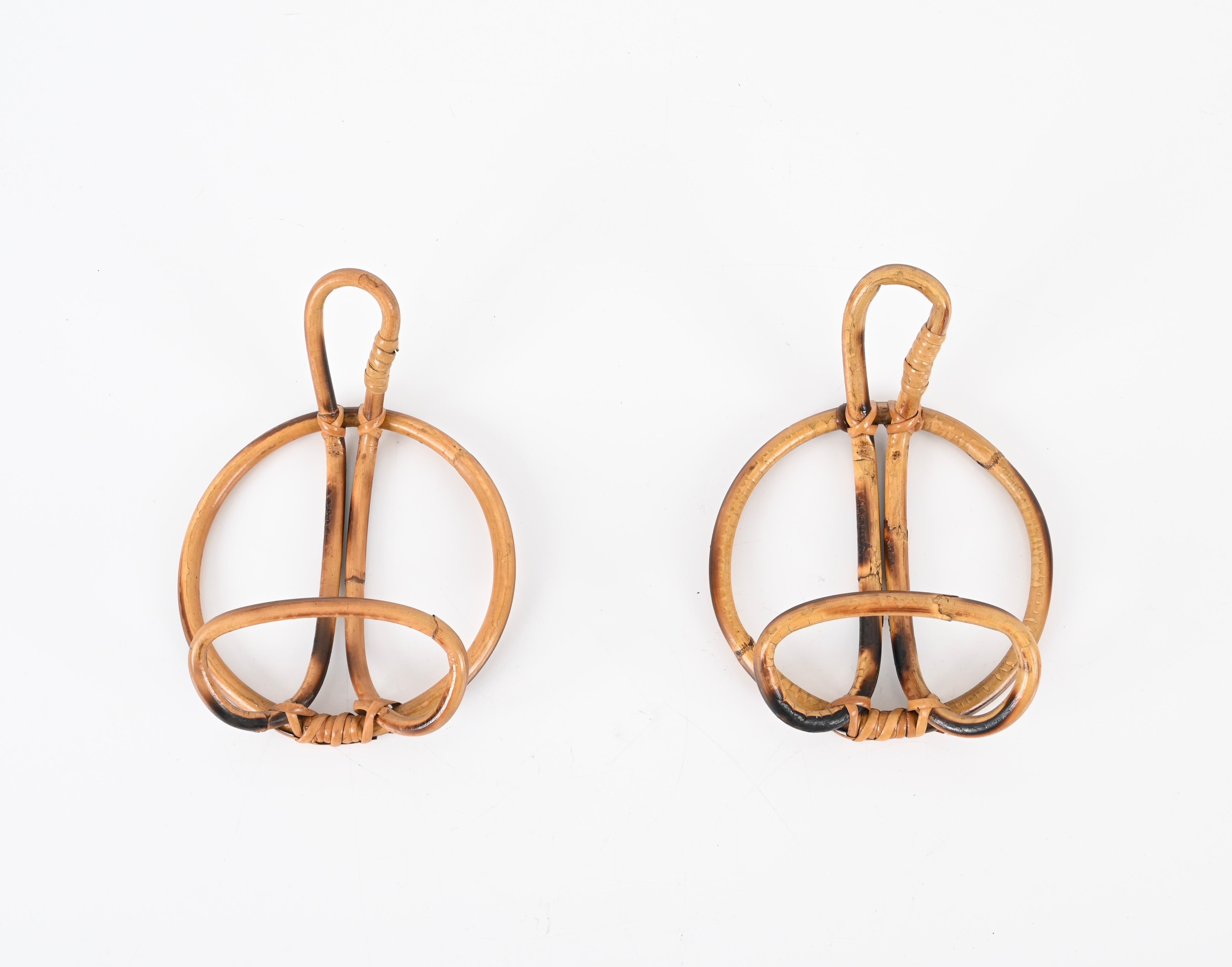 Bamboo Set of Two French Riviera Round Coat Hooks in Rattan and Wicker, Italy 1960s