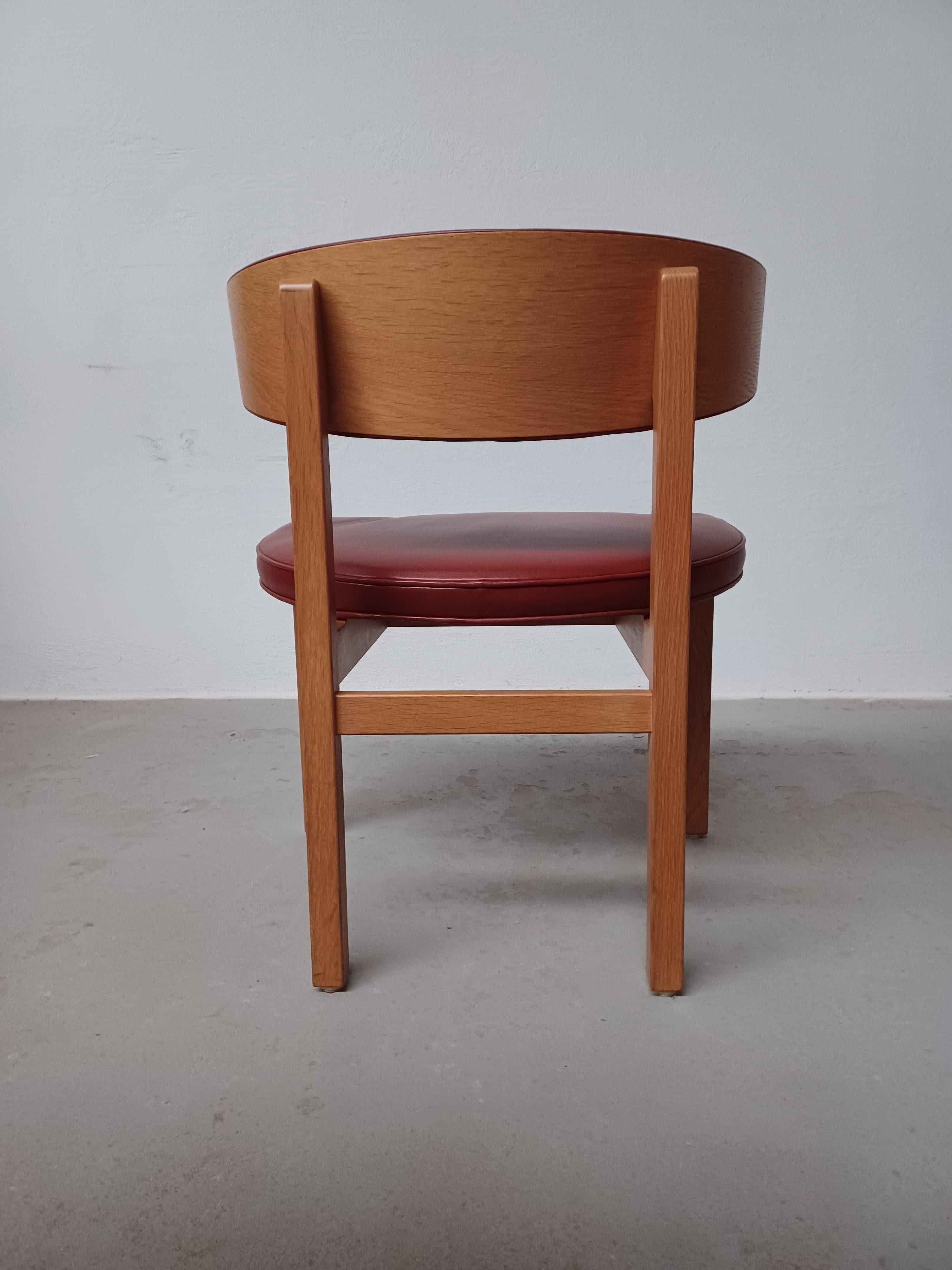 Set of Two Fully Restored Danish Borge Mogensen Customizable Armchairs in Oak For Sale 5