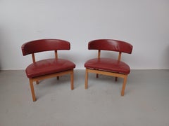 Satz von zwei vollständig restaurierten, anpassbaren dänischen Borge Mogensen-Sesseln aus Eiche