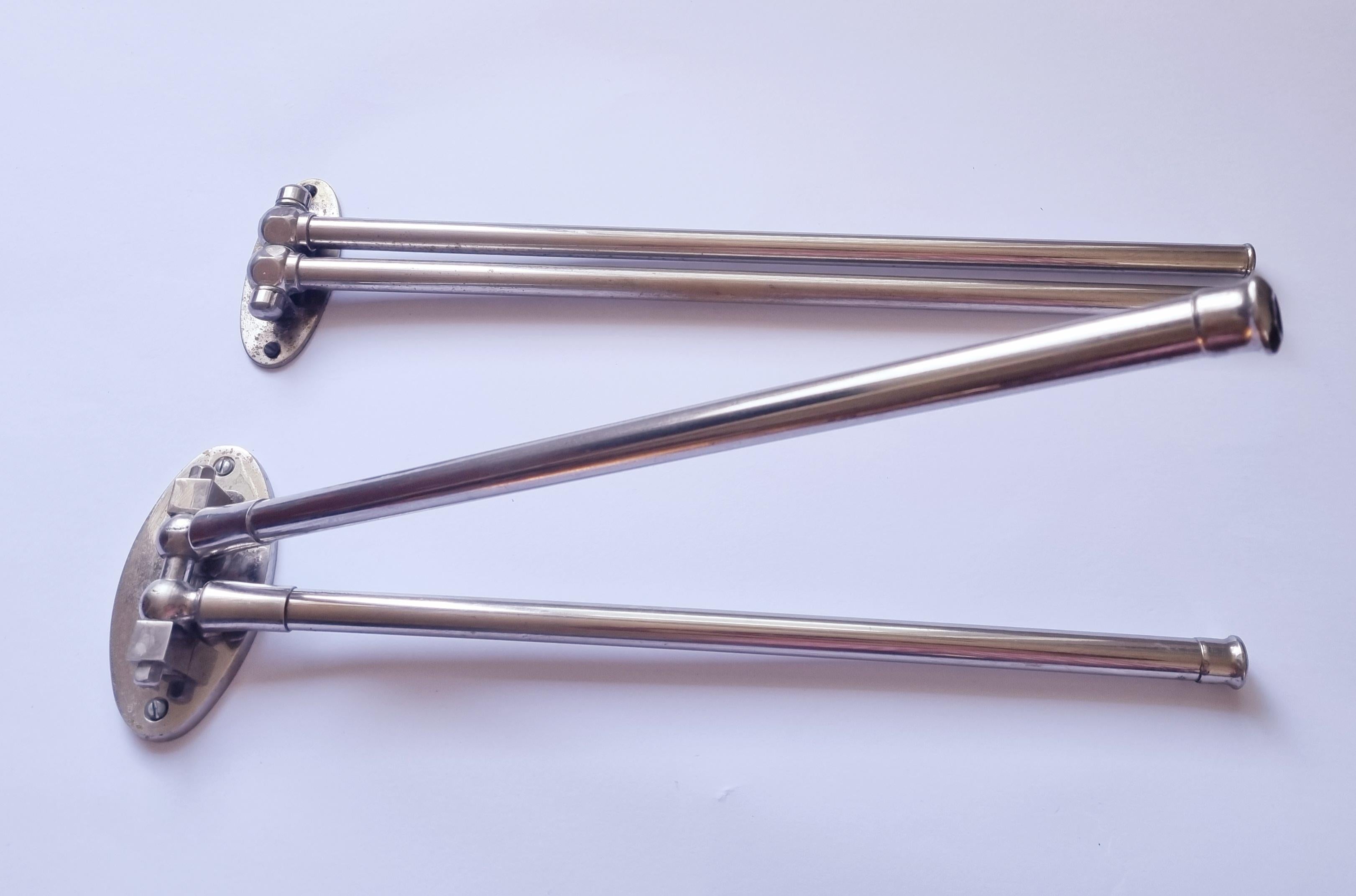 Set of Two Functionalism, Art Deco Chrome Towel Holders, 1930s For Sale 7