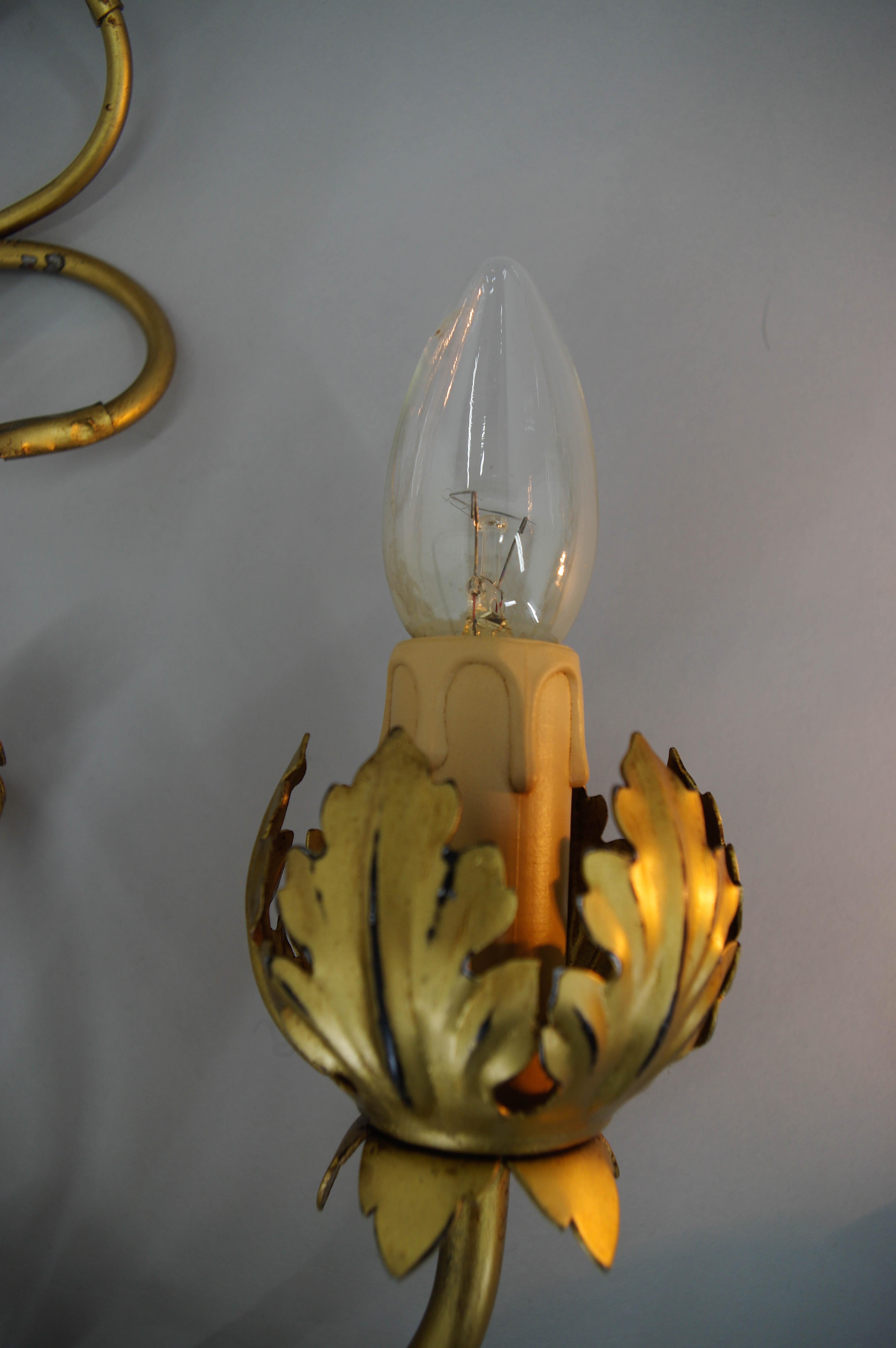 Set of Two Gilt Wall Lamps, Italy, 1960s For Sale 5
