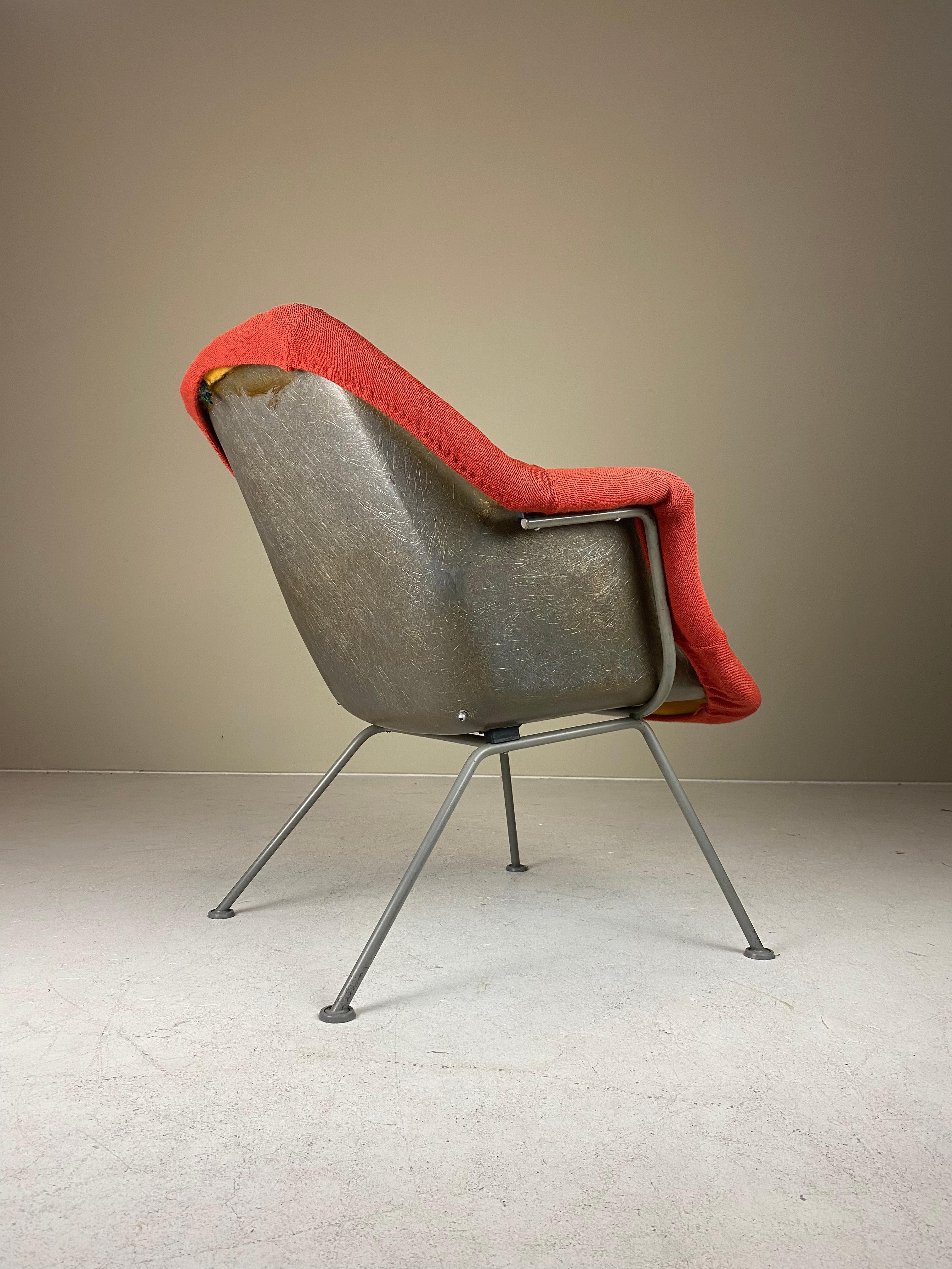 Listed is a unique set of two model no. 416 armchairs, designed by Wim Rietveld (son of Gerrit Rietveld) and Andre Cordemeyer in 1957. It was the first Dutch polyester armchair ever made out of one piece of molded polyester, reinforced with glass