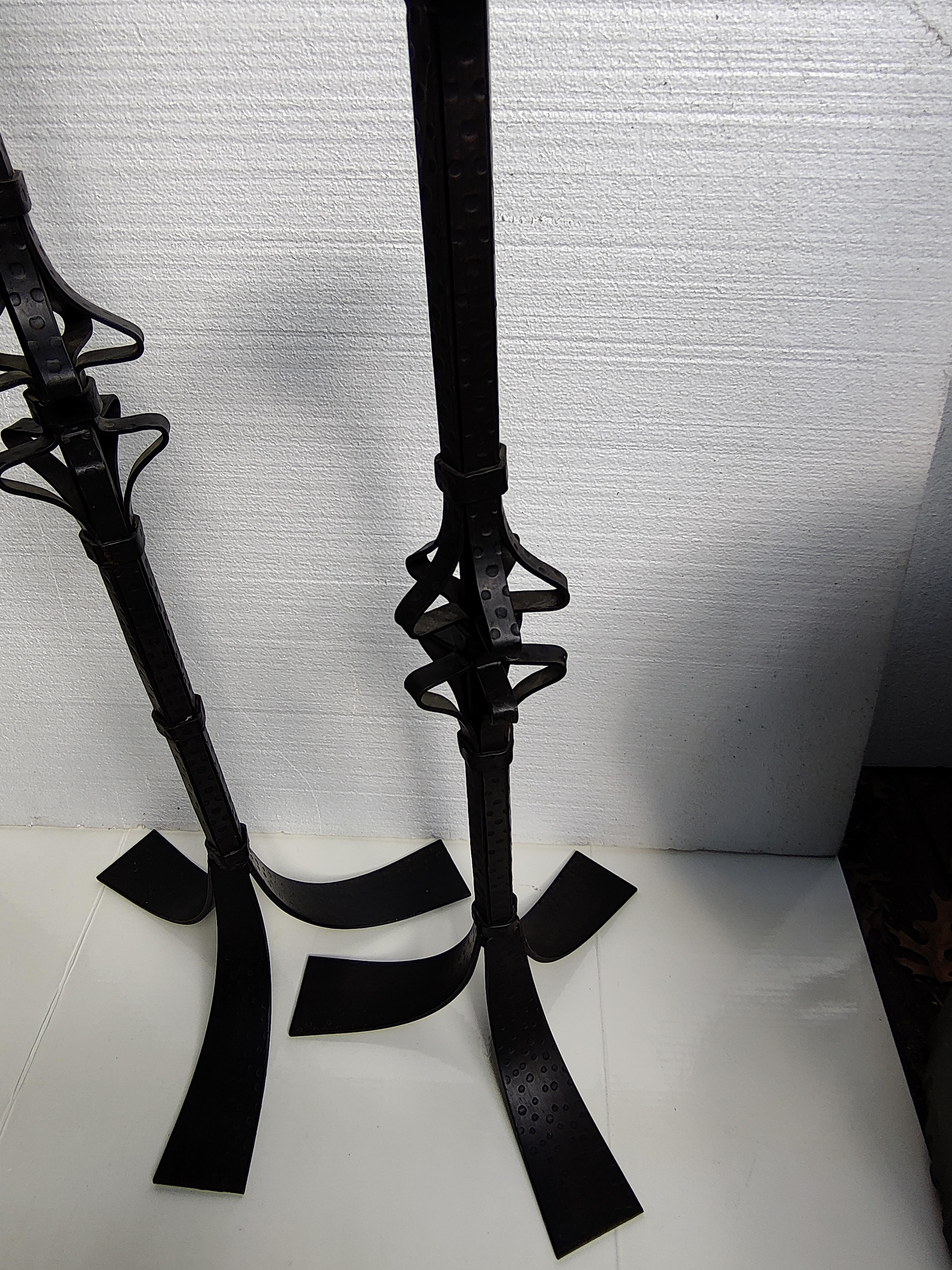 20th Century Set of Two Global View Iron Pillar Candle Holders For Sale