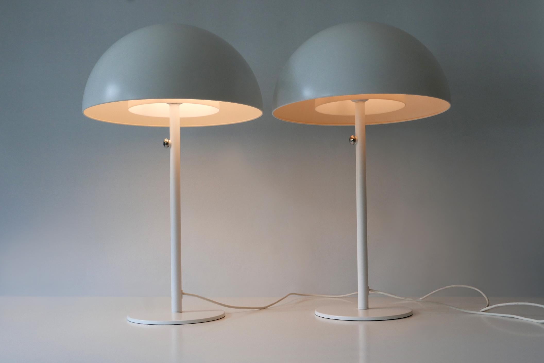 Set of two gorgeous, huge and elegant table lamps. Model: Brasa 365. Designed and manufactured by IKEA, 1990s, Sweden.

Executed in metal and plastic, each table lamp comes with 1 x E27 / E26 Edison screw fit bulb socket, is wired, in working