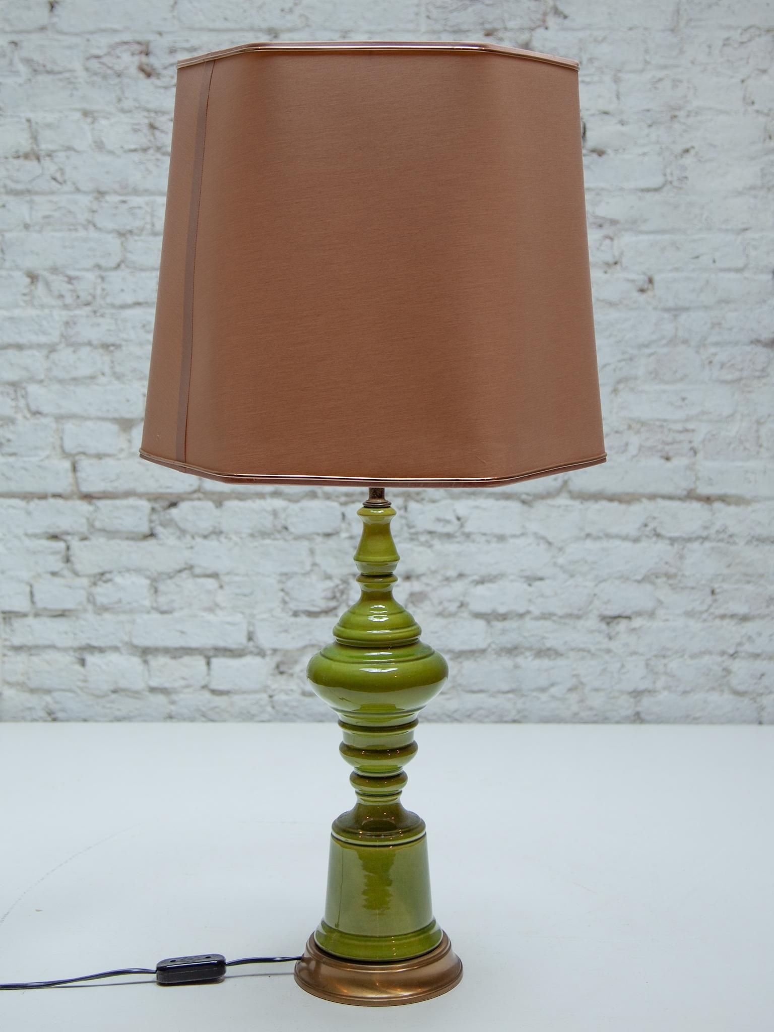Set of two Green Ceramic Table lamps attributed to Poul Eliasen, 1960s In Good Condition For Sale In Antwerp, BE