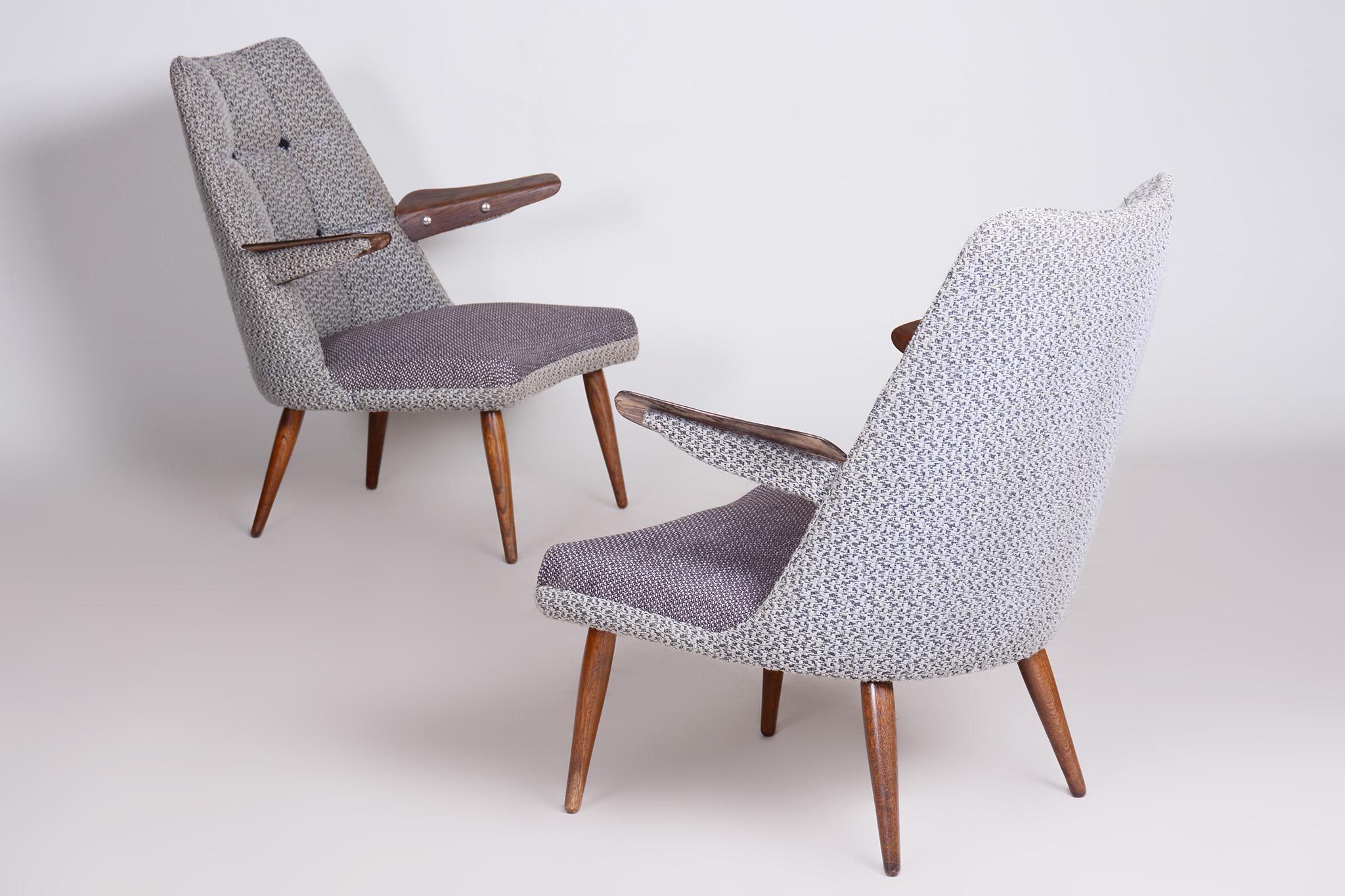 Set of Two Grey Mid Century Armchairs Made in 1950s Czechia, Original Condition For Sale 4