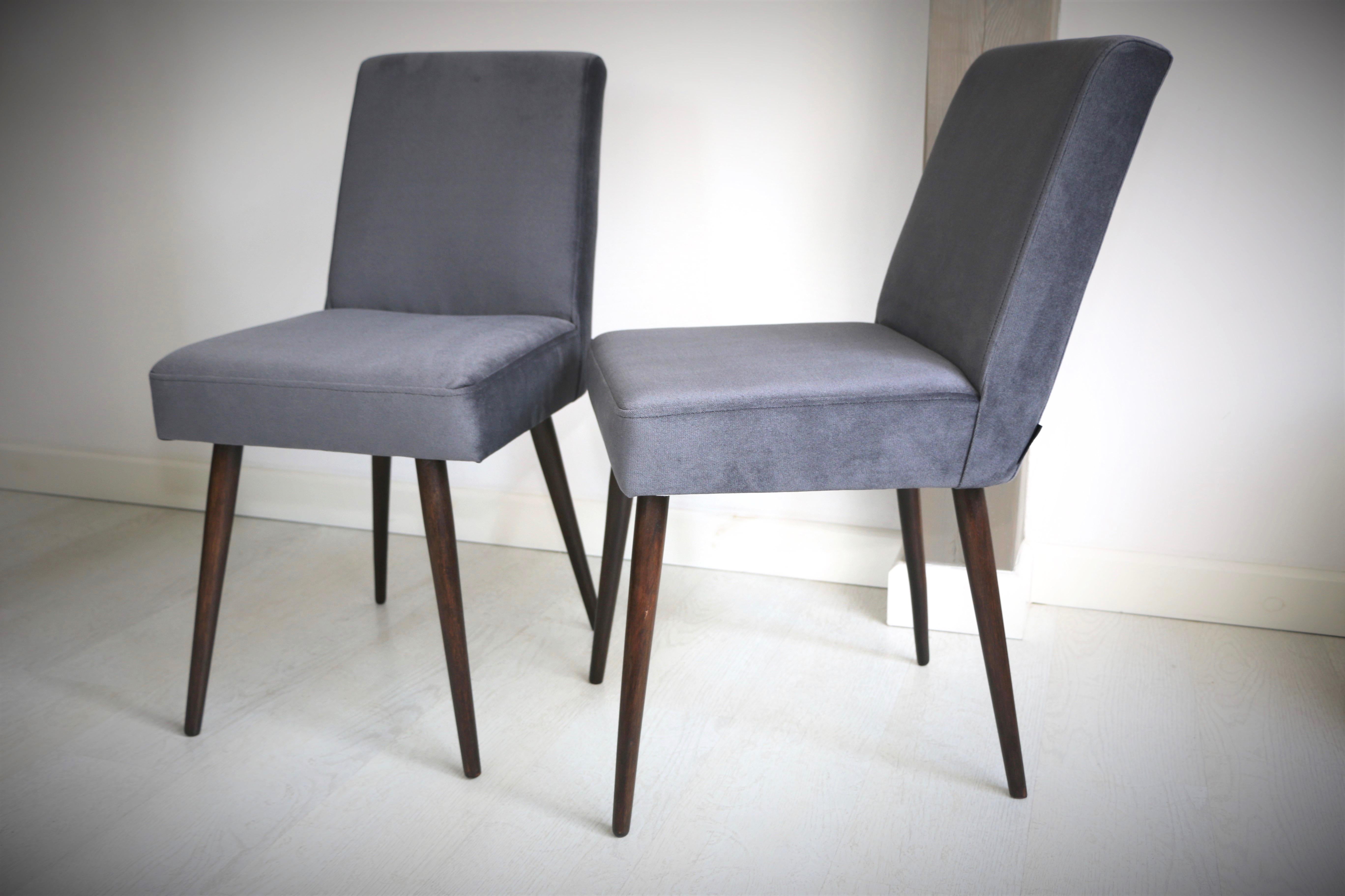 Mid-Century Modern Set of Two Grey Velvet Chairs from 1970s For Sale