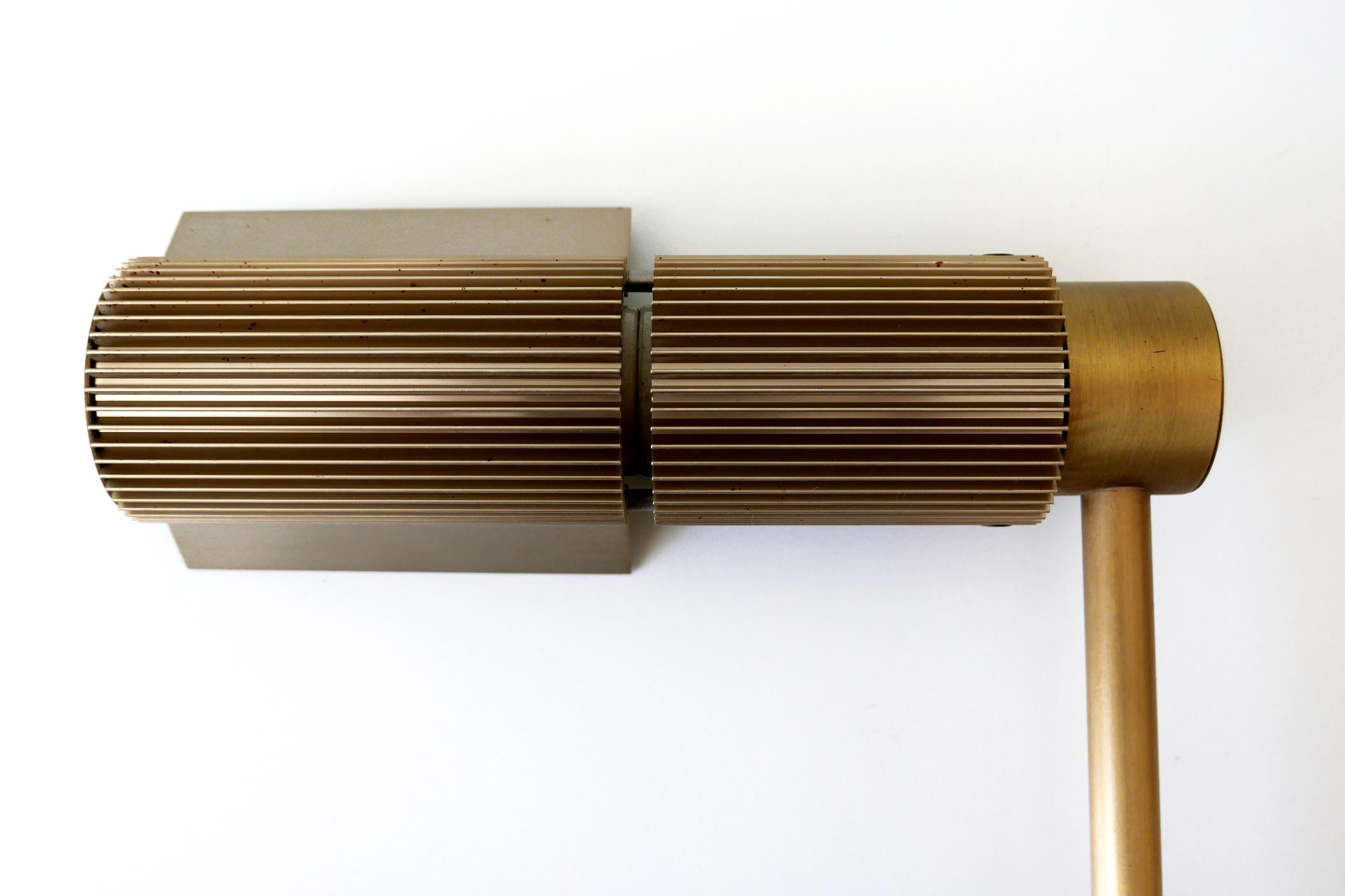 Juego de dos lámparas de pared Haloprofil de V. Frauenknecht para Swisslamps International en venta 8