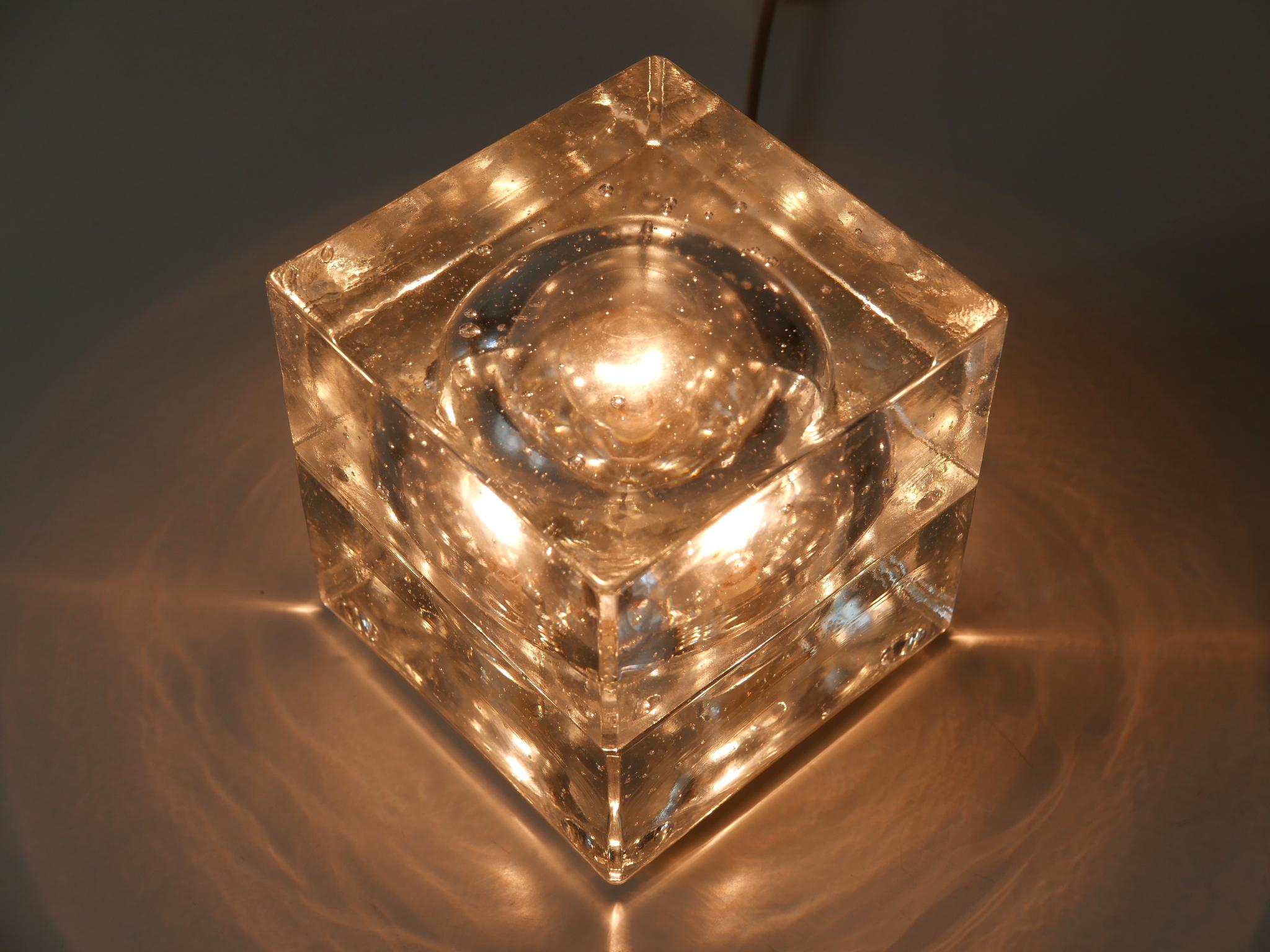 Set of Two Hand Blown Cubic Table Lamps by Müller & Zimmer, 1970s, Germany For Sale 10