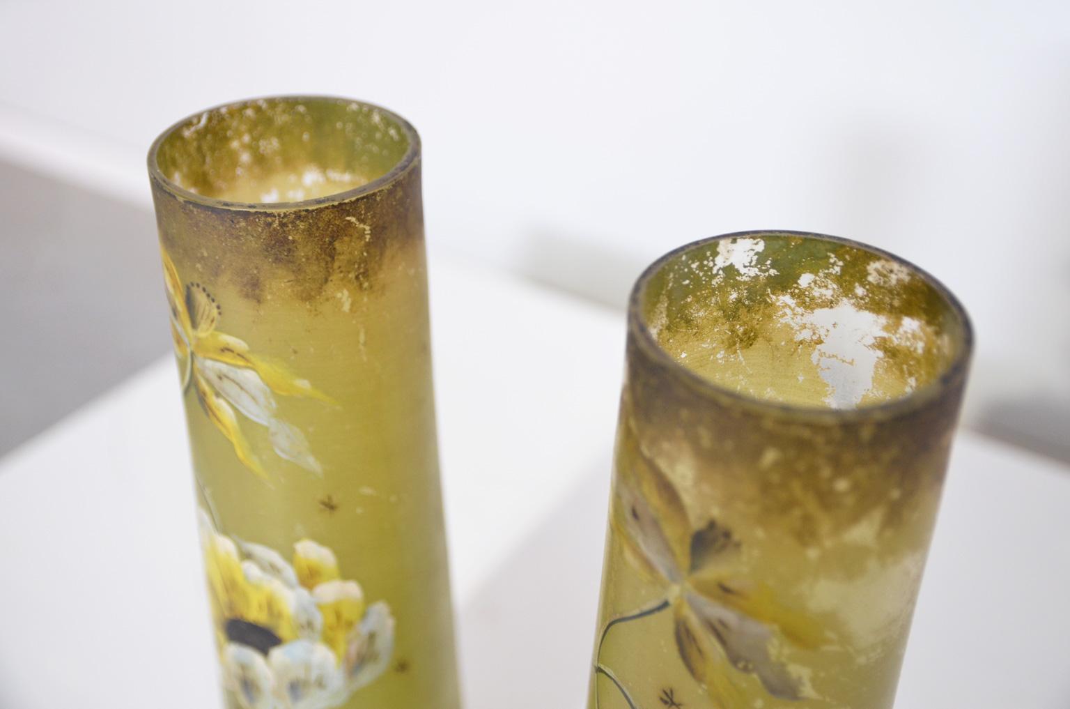 Hand Painted Art Deco Glass Vases with Floral Decoration For Sale 2