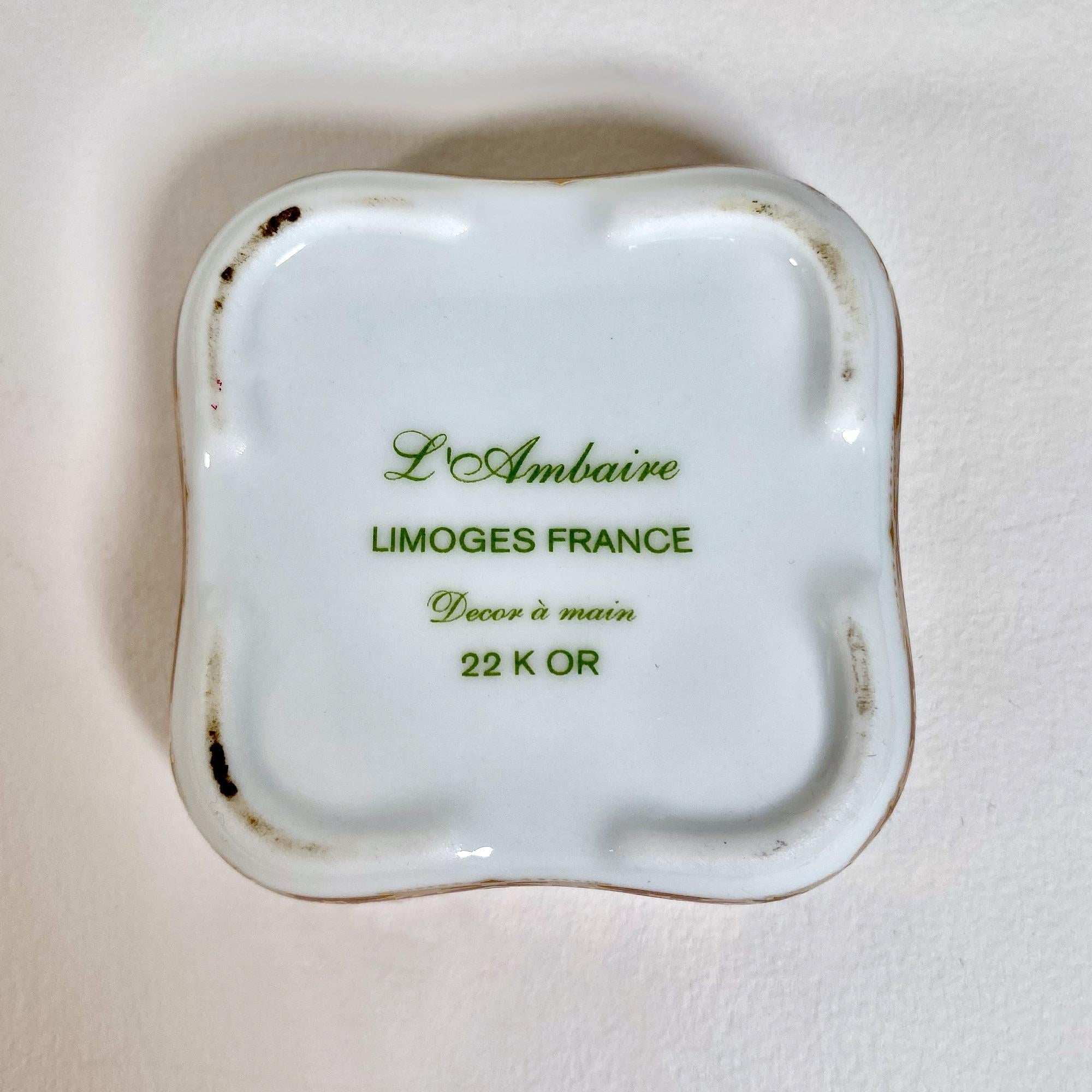 Set of Two Hand-Painted Limoges Porcelain Boxes with 22k Gold Detailing, 1960s For Sale 2