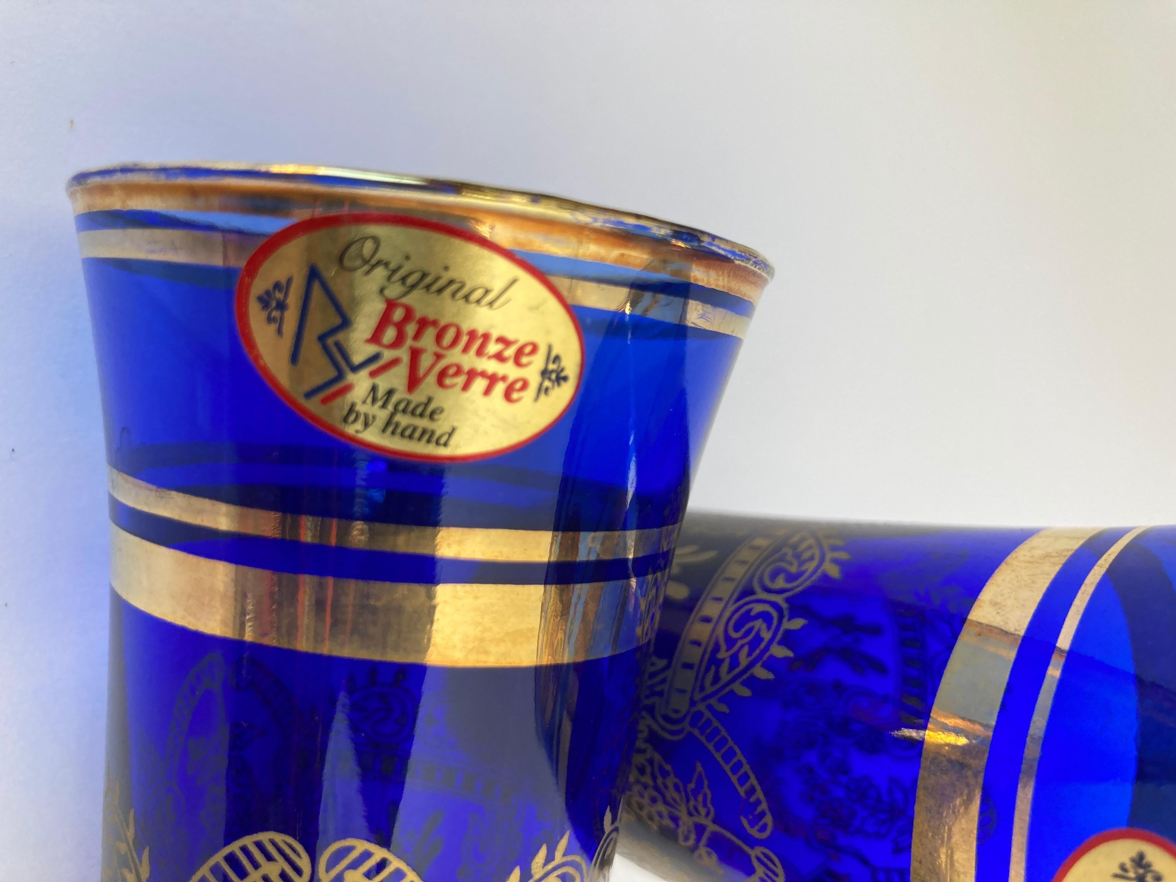 Verres à boire mauresques italiens en cristal bleu roi et or en vente 2