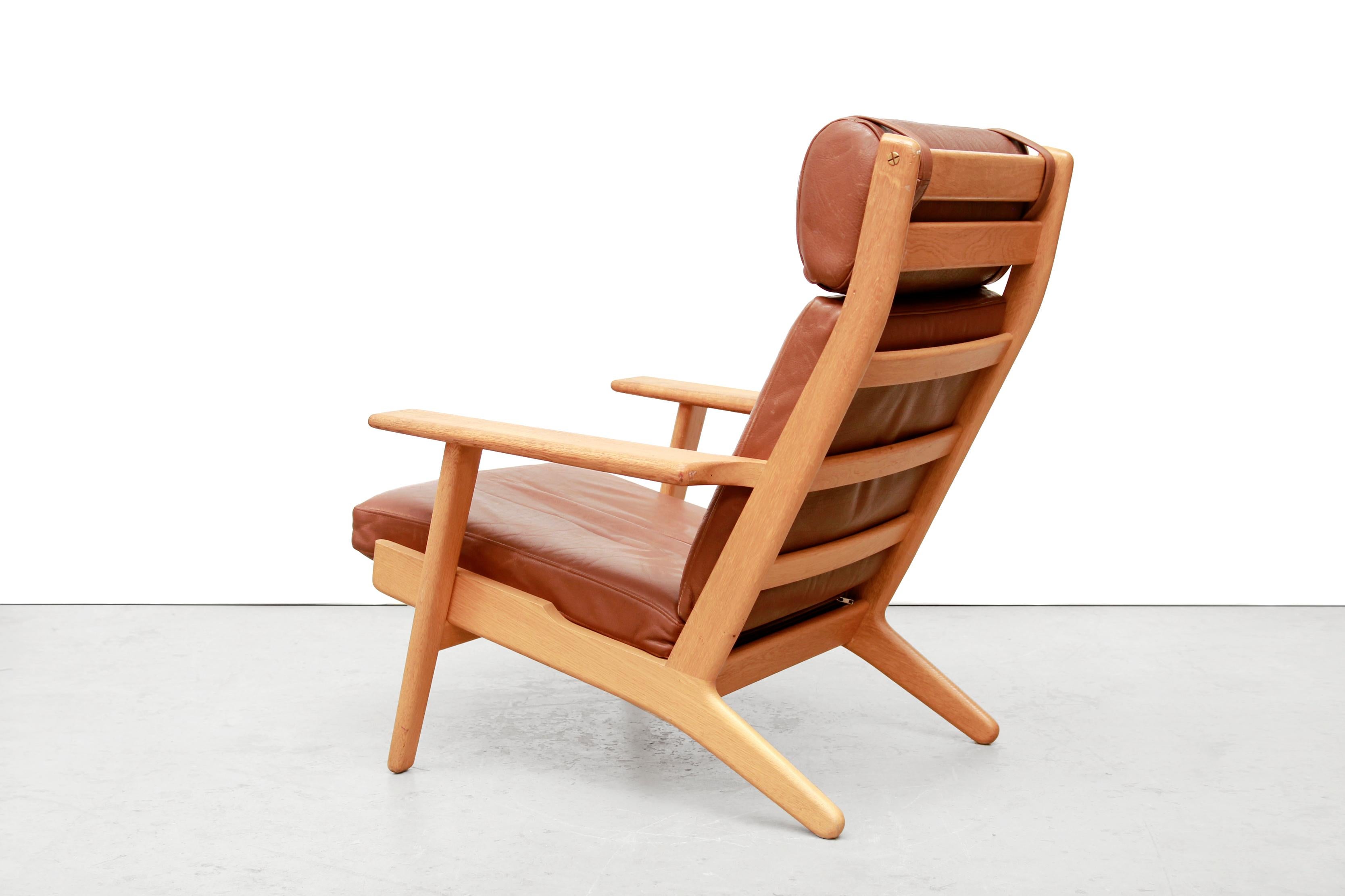 Danish Set of Two Hans J Wegner GE290 Leather Lounge Chairs for GETAMA, 1960s