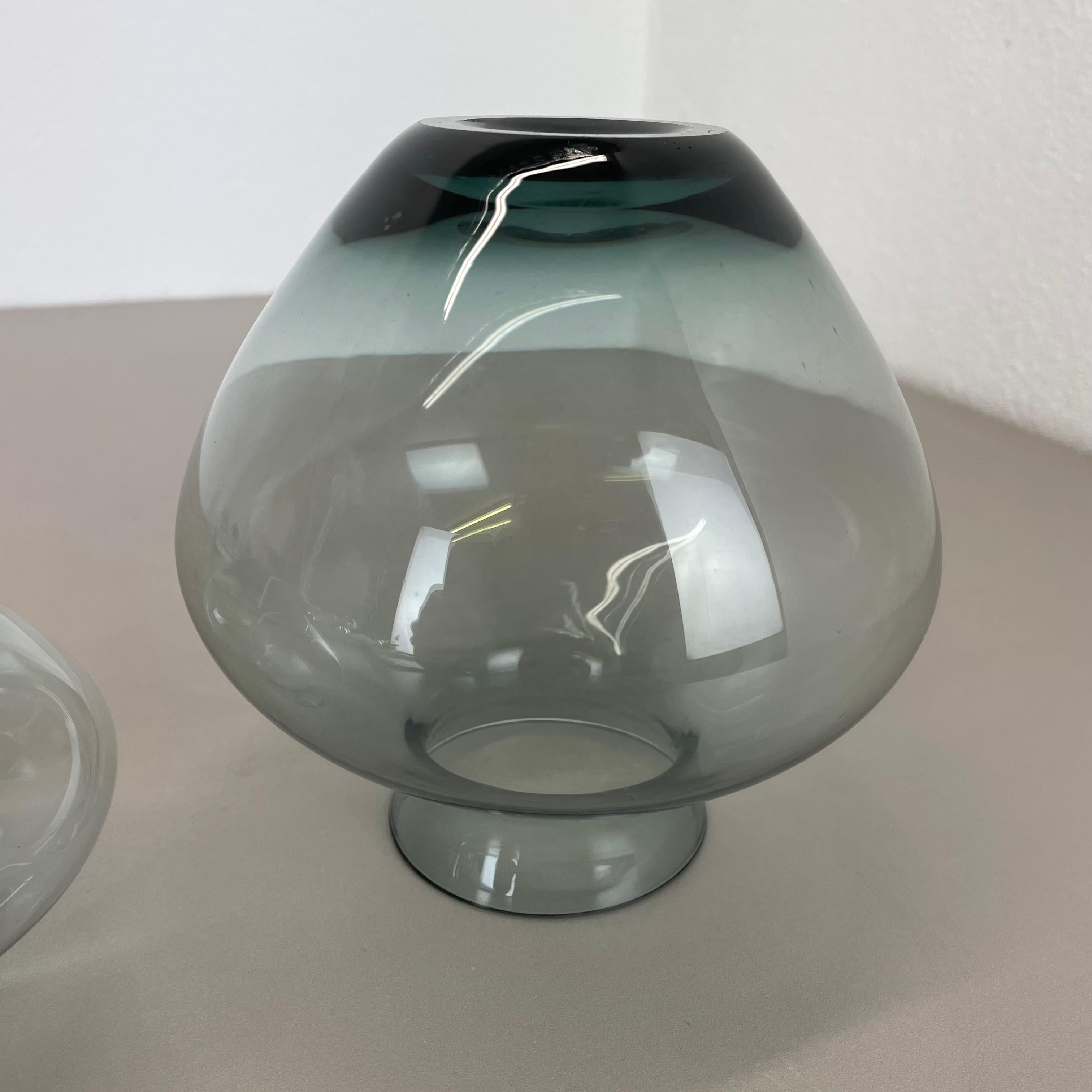 Set di due vasi a cuore Turmaline di Wilhelm Wagenfeld per WMF Germania, anni '60 in vendita 9