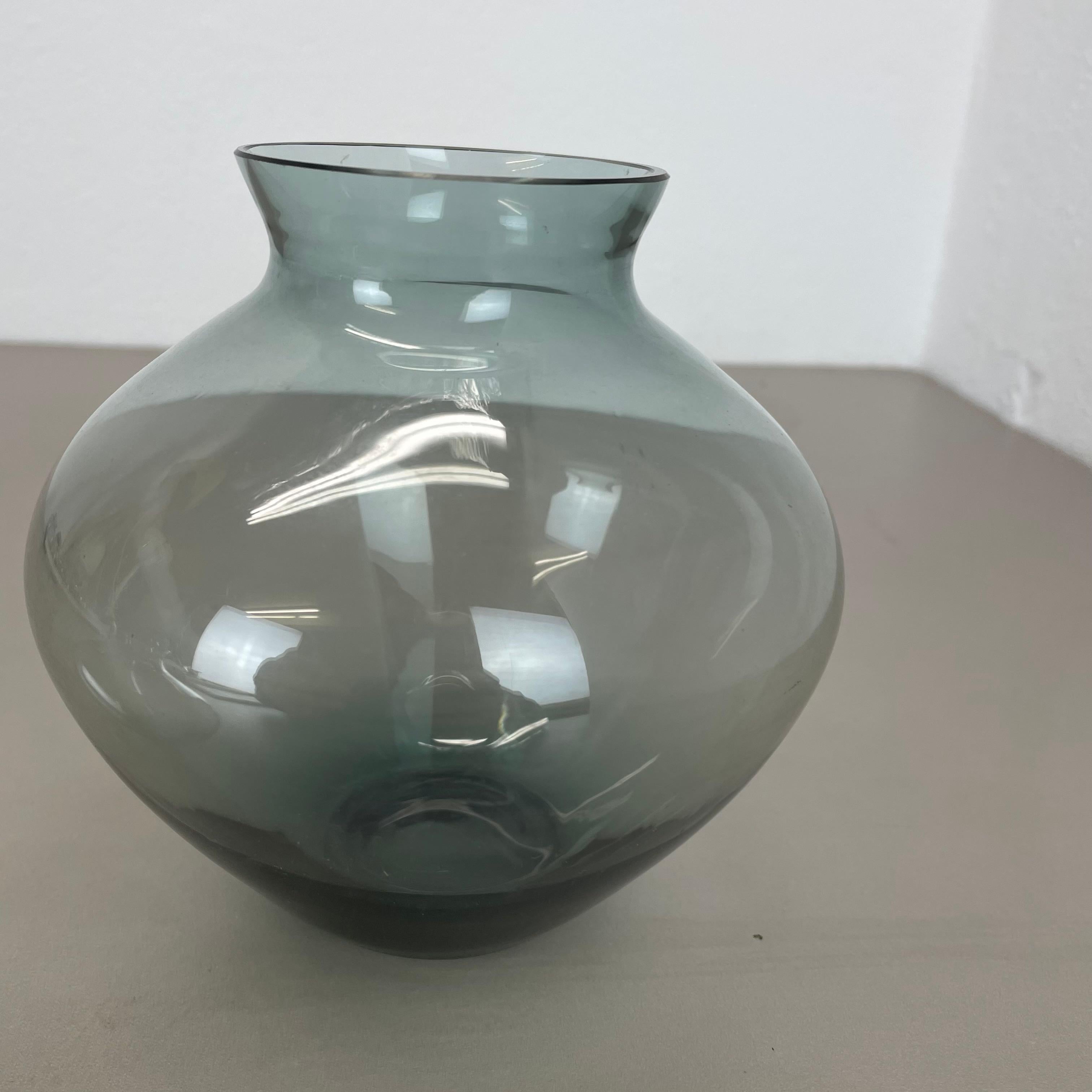 Vetro Set di due vasi a cuore Turmaline di Wilhelm Wagenfeld per WMF Germania, anni '60 in vendita
