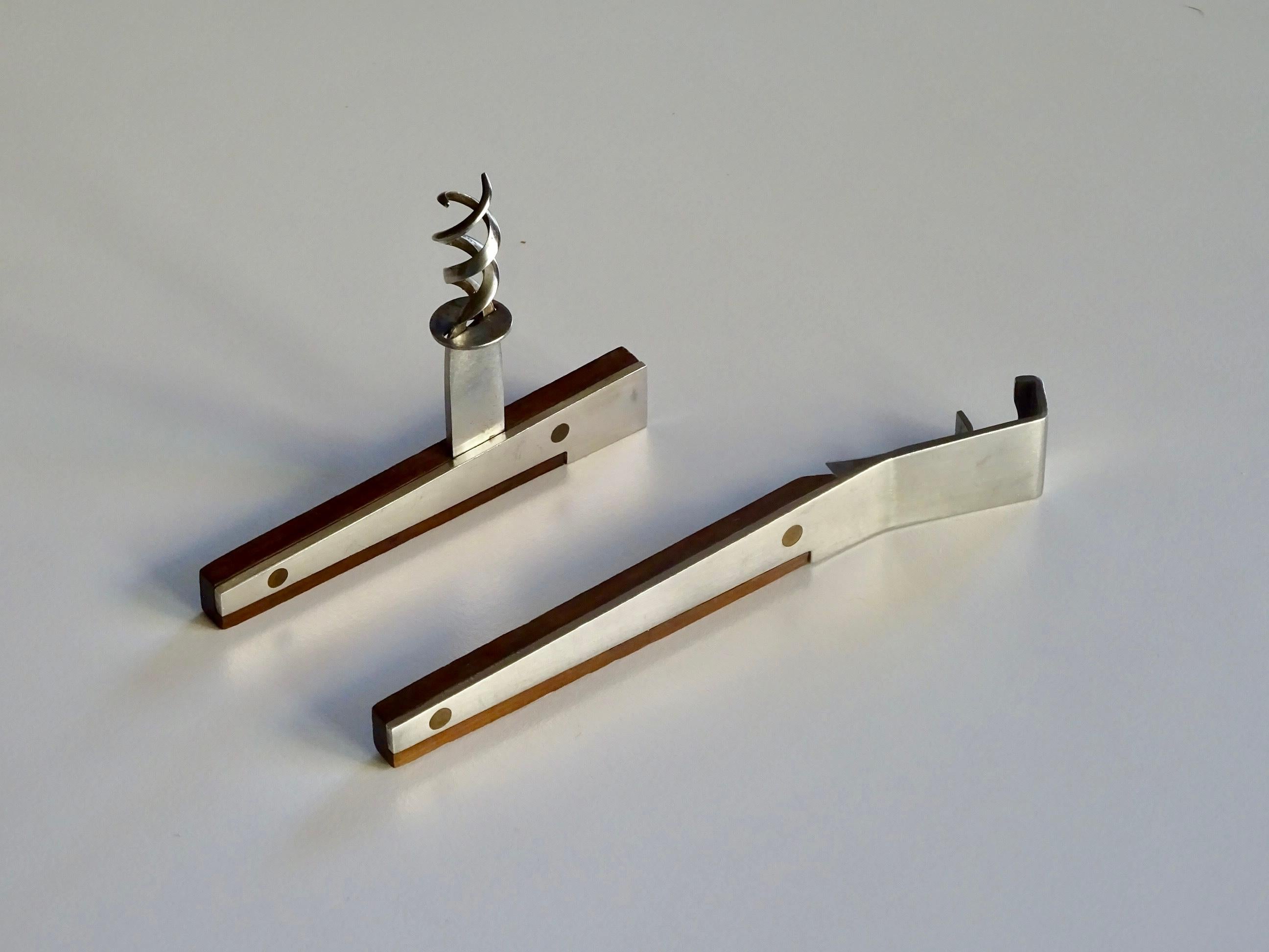 Corkscrew and cap opener in Brazilian wood, stainless steel and brass, set designed and produced by “Hercules Inox”, a company from São Paulo dedicated to high quality household utensils. Corkscrew’s length 10cm, cap opener length 15cm.