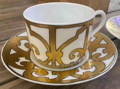 Lot de deux tasses à thé Hermès « Balcon du Guadalquivir » dorées