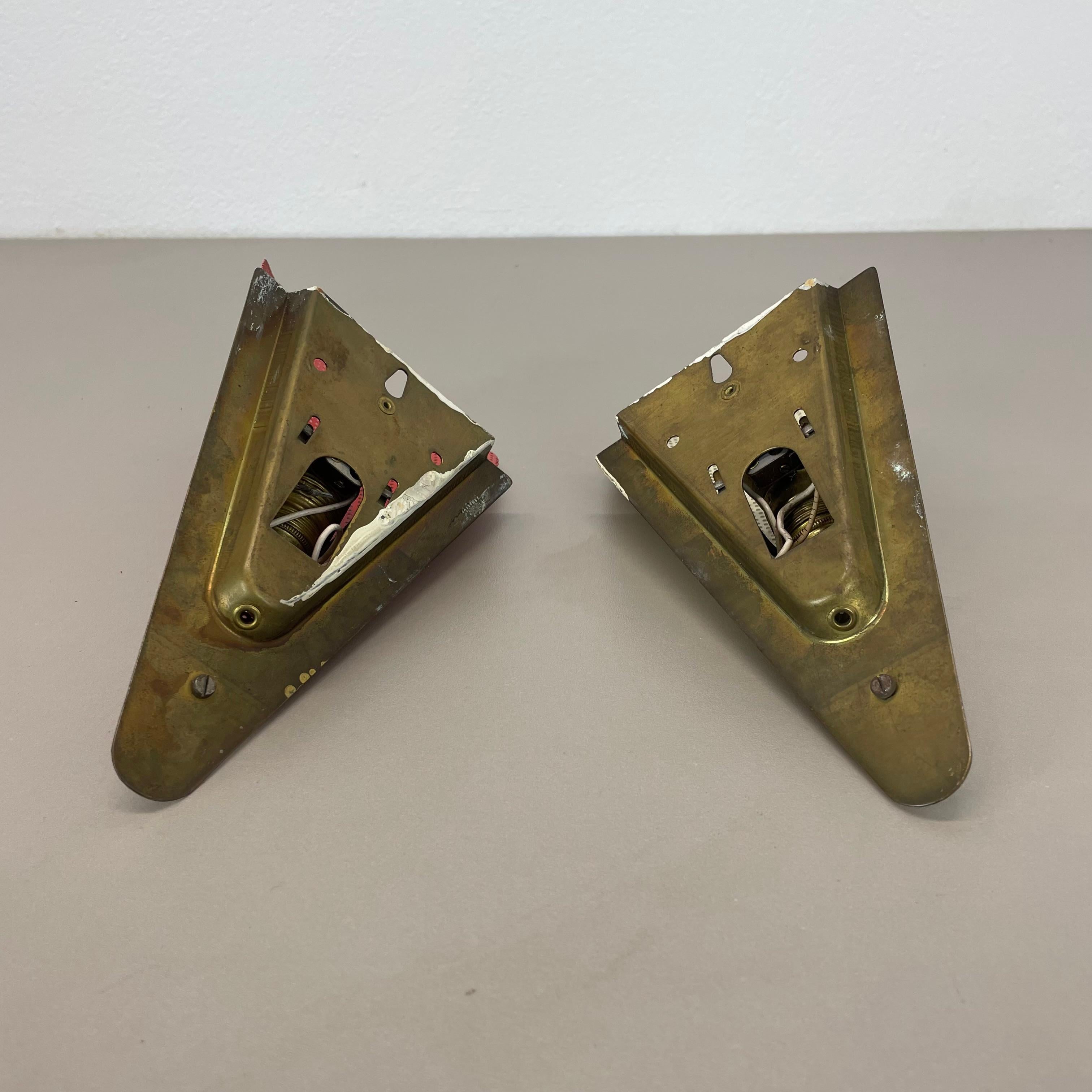juego de dos apliques de pared con orificios estilo MATEGOT, Francia, 1950 en venta 11