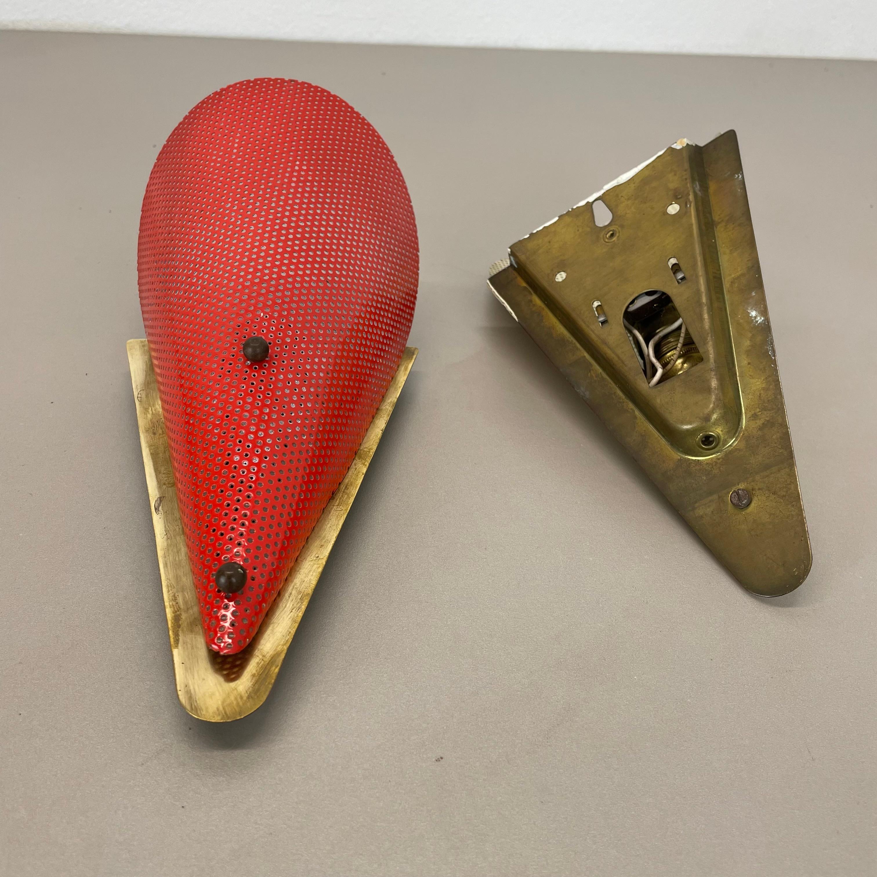 juego de dos apliques de pared con orificios estilo MATEGOT, Francia, 1950 en venta 12